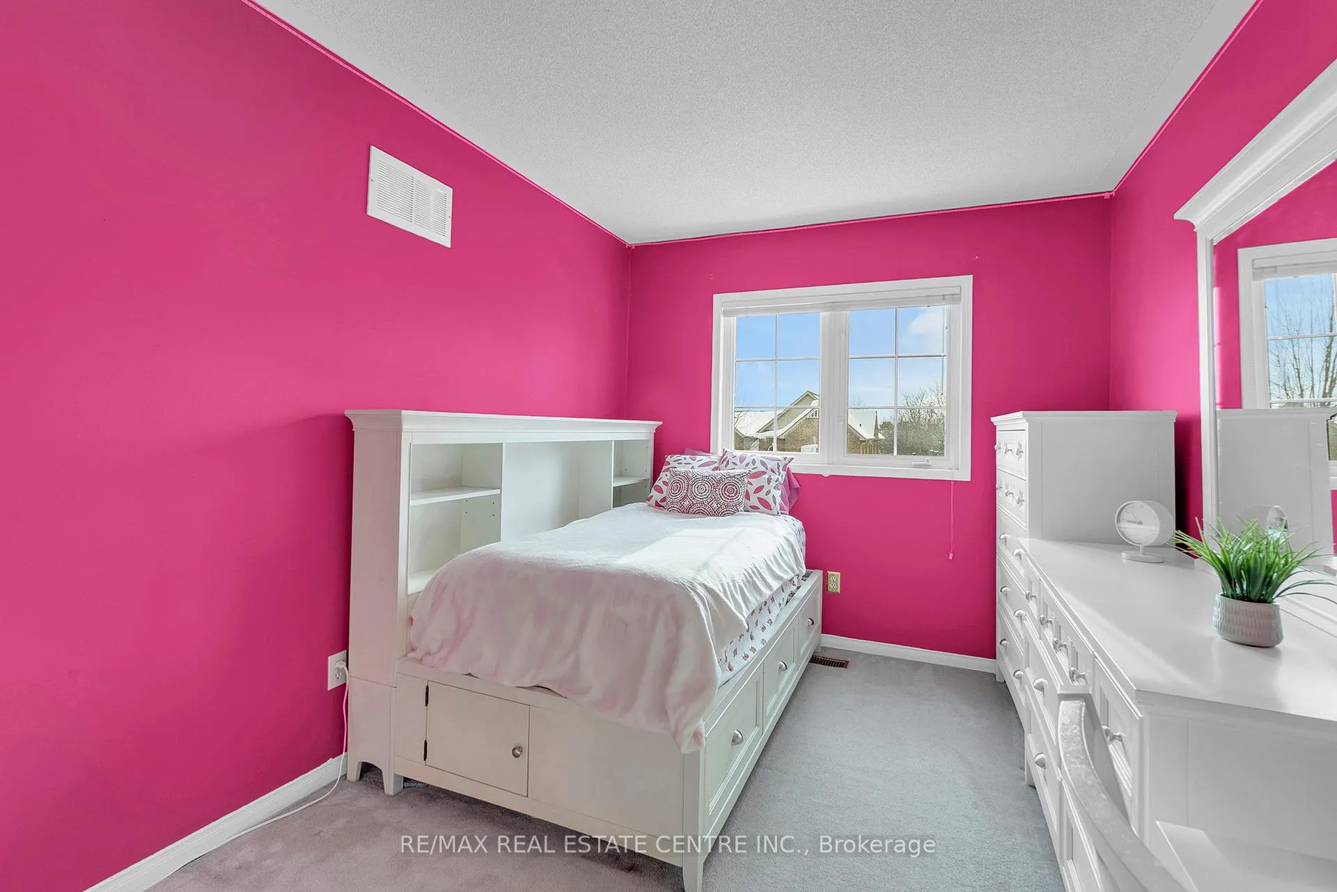 Photo 20 of 5 Harding Street, Halton Hills, Georgetown — HOMEH