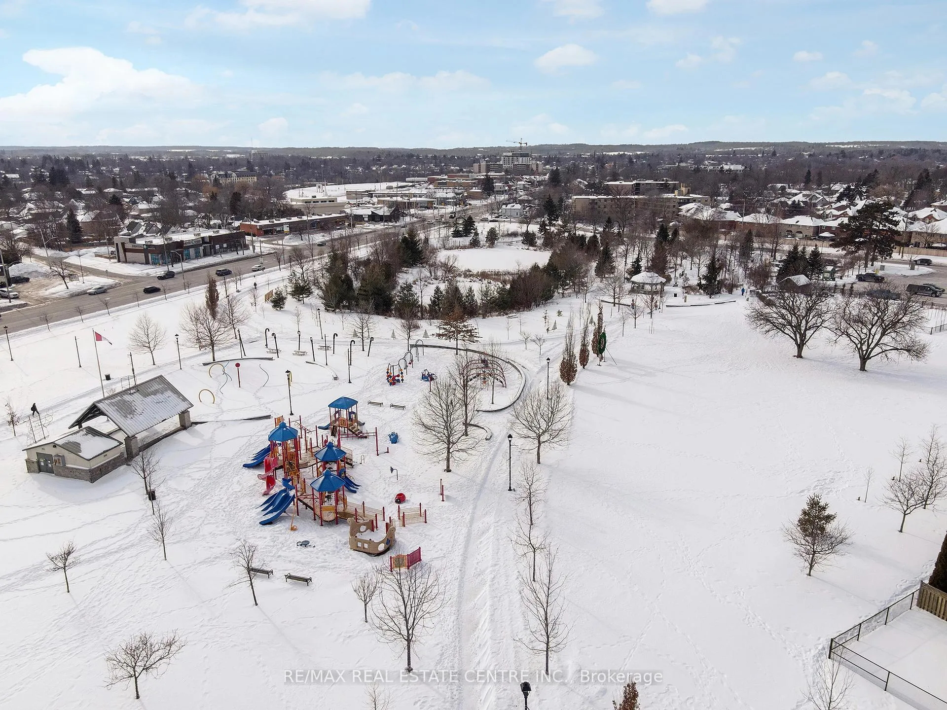 Photo 39 of 5 Harding Street, Halton Hills, Georgetown — HOMEH