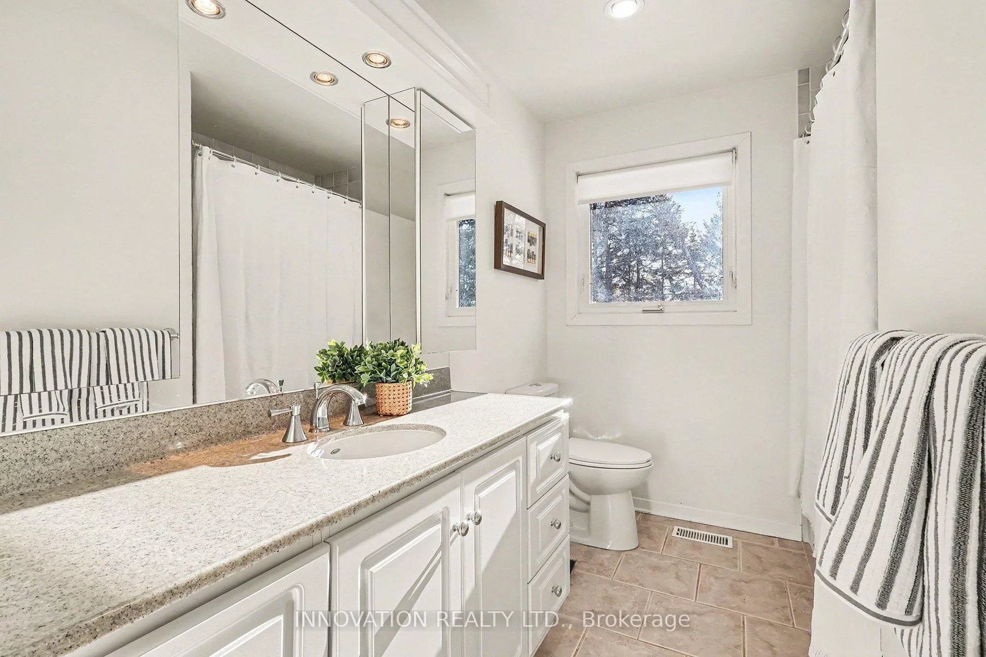 Photo 14 of 1458 Rhea Place, Ottawa, Cedardale — HOMEH