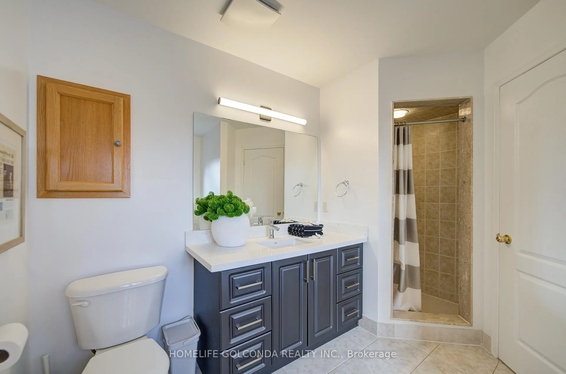 Photo 21 of 27 Lindcrest Manor, Markham, Cornell — HOMEH