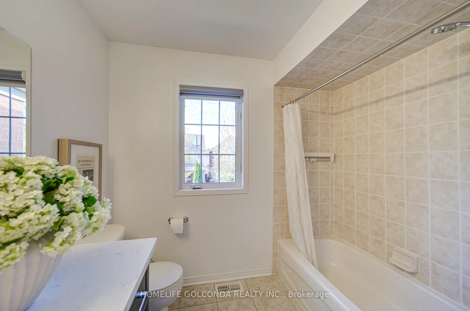 Photo 28 of 27 Lindcrest Manor, Markham, Cornell — HOMEH