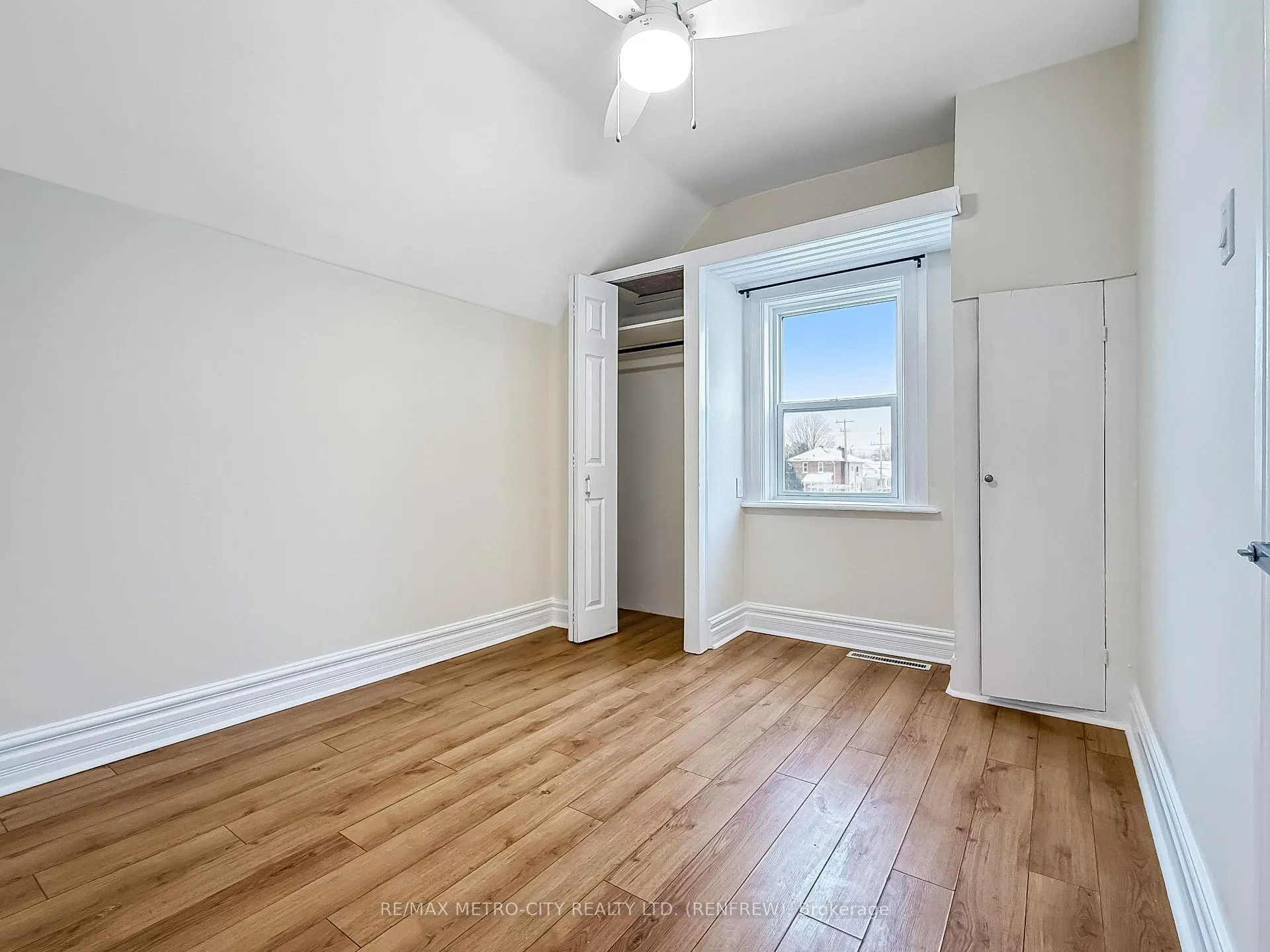 Photo 19 of 148 Farewell Street, Renfrew — HOMEH