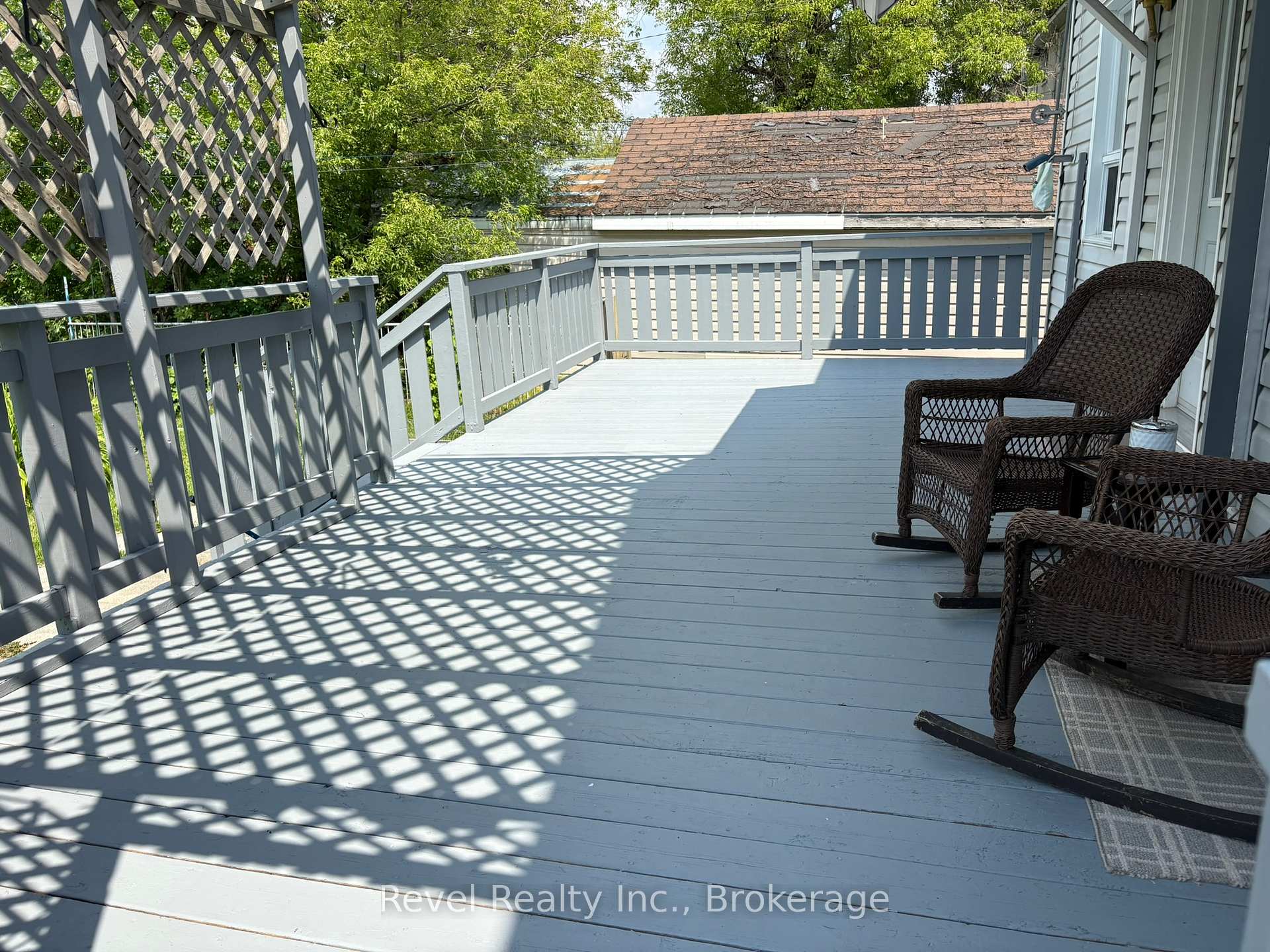 Photo 3 of 31 Cain Avenue, Kapuskasing — HOMEH