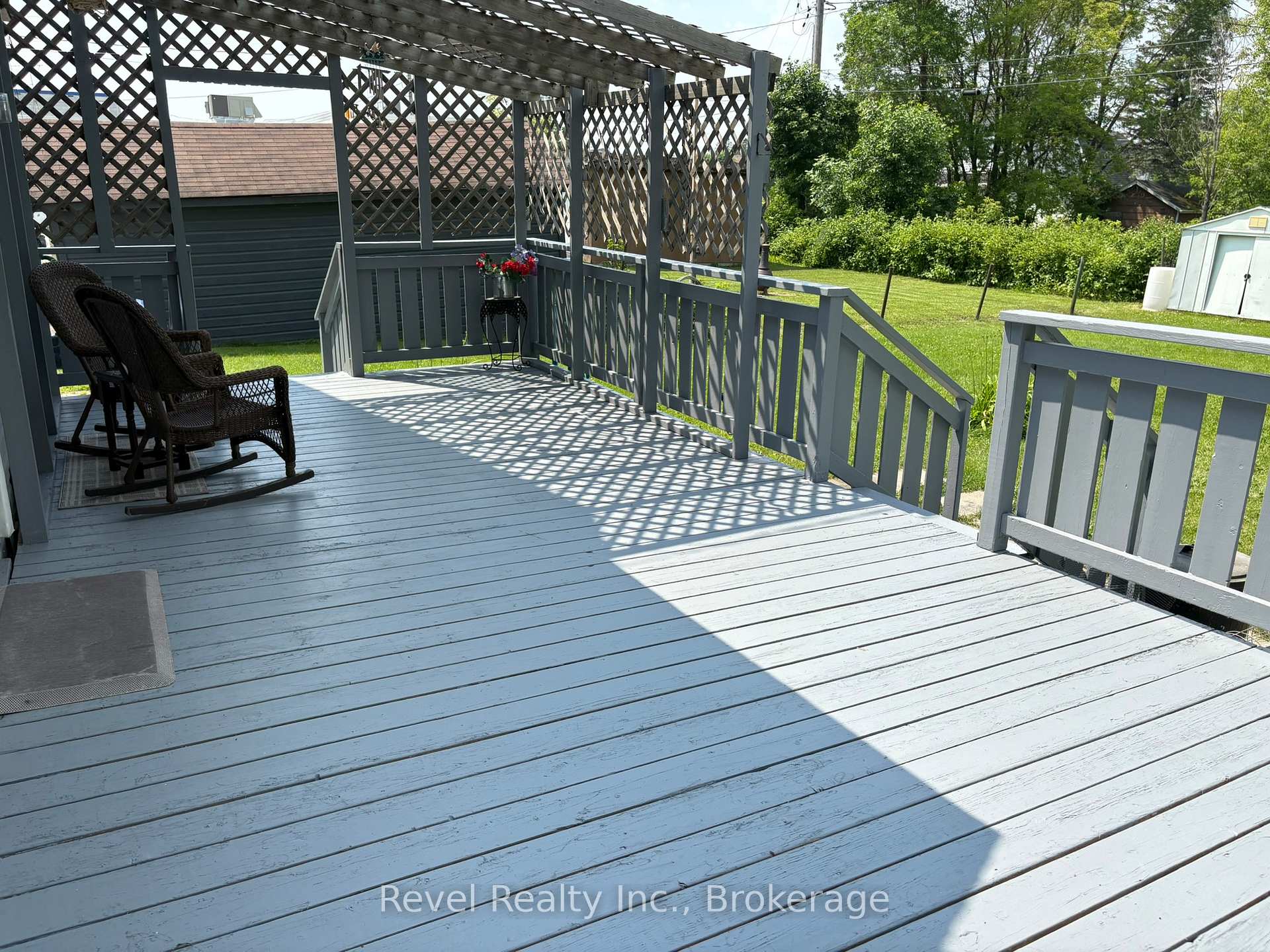 Photo 4 of 31 Cain Avenue, Kapuskasing — HOMEH