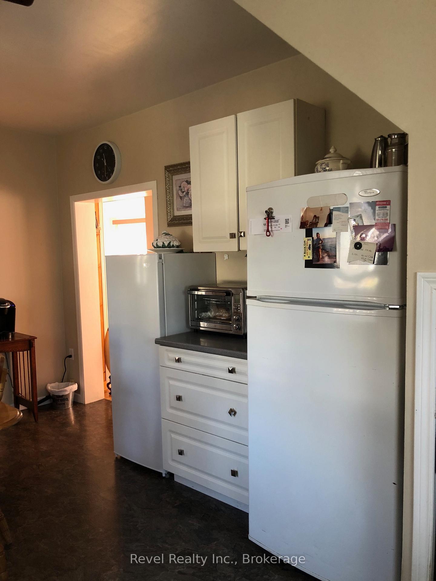 Photo 10 of 31 Cain Avenue, Kapuskasing — HOMEH