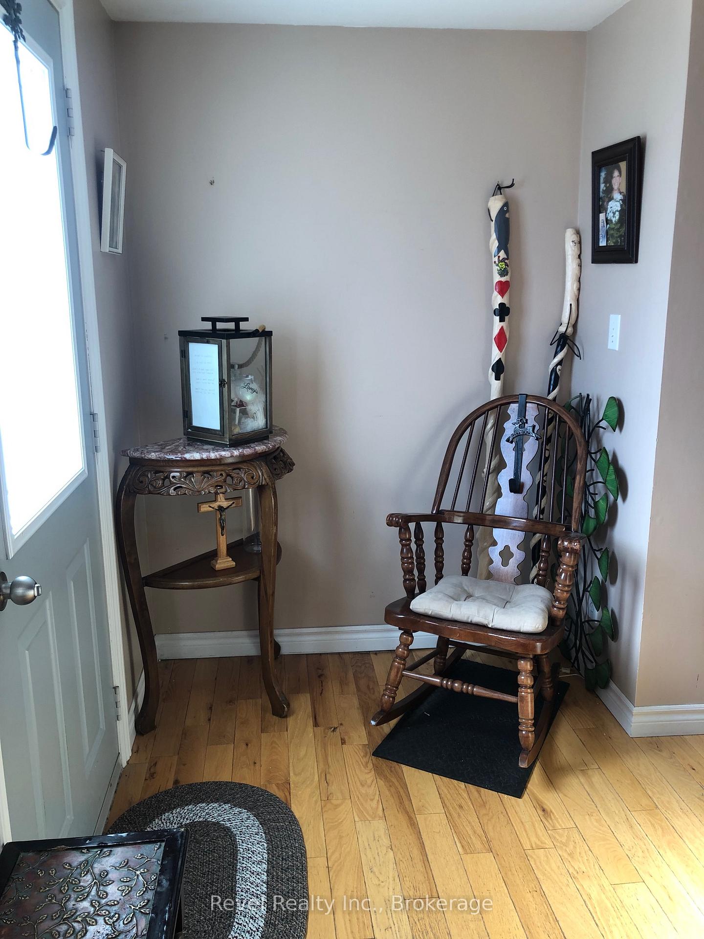 Photo 19 of 31 Cain Avenue, Kapuskasing — HOMEH