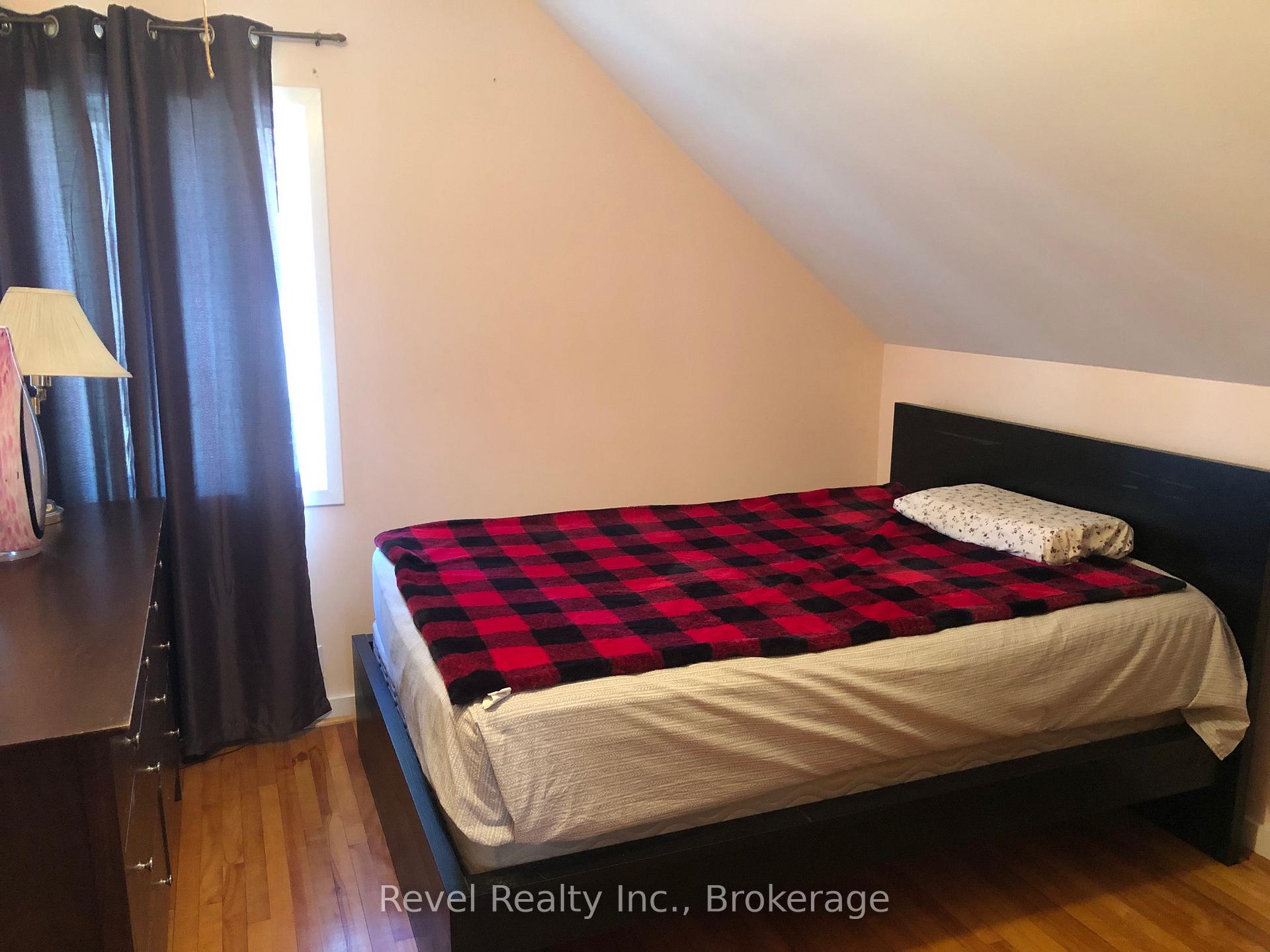 Photo 27 of 31 Cain Avenue, Kapuskasing — HOMEH