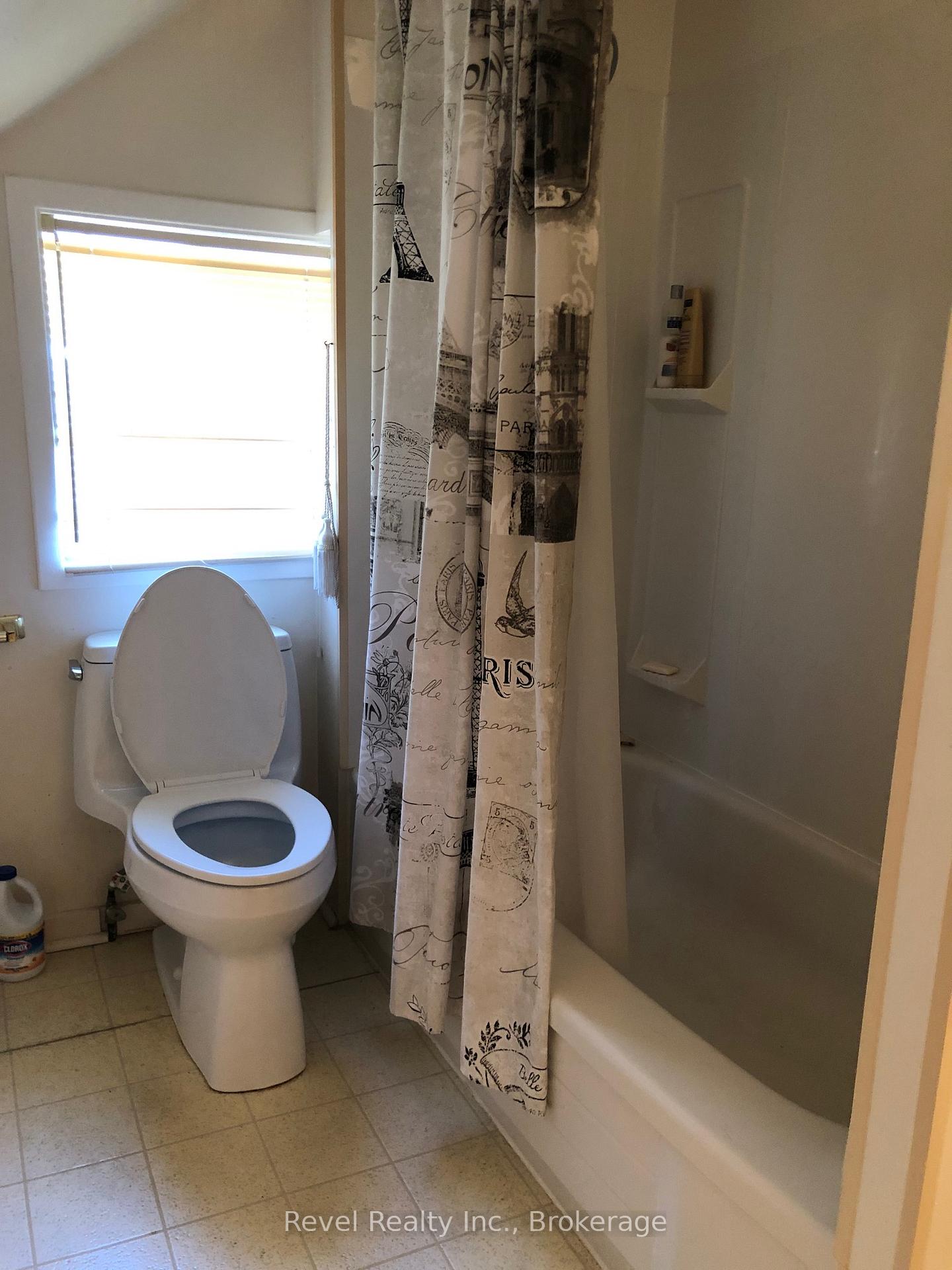 Photo 31 of 31 Cain Avenue, Kapuskasing — HOMEH