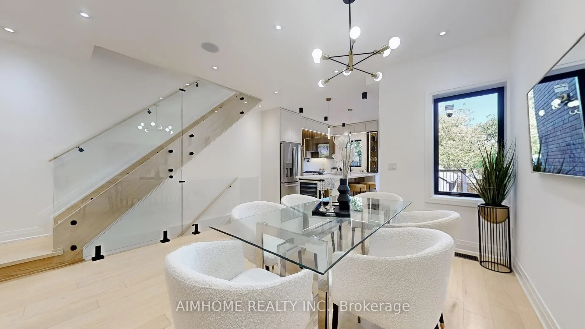Photo 11 of 38 Sparkhall Avenue, Toronto, North Riverdale — HOMEH