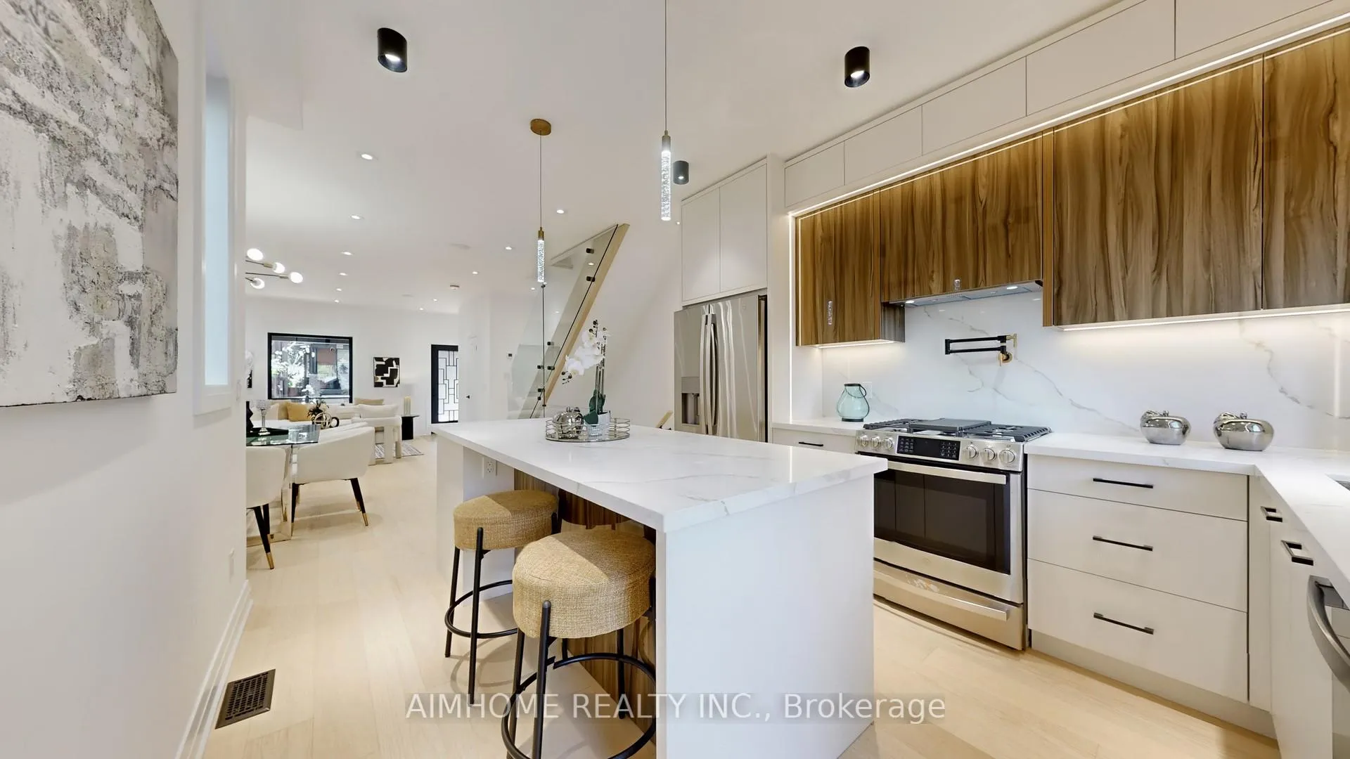 Photo 12 of 38 Sparkhall Avenue, Toronto, North Riverdale — HOMEH