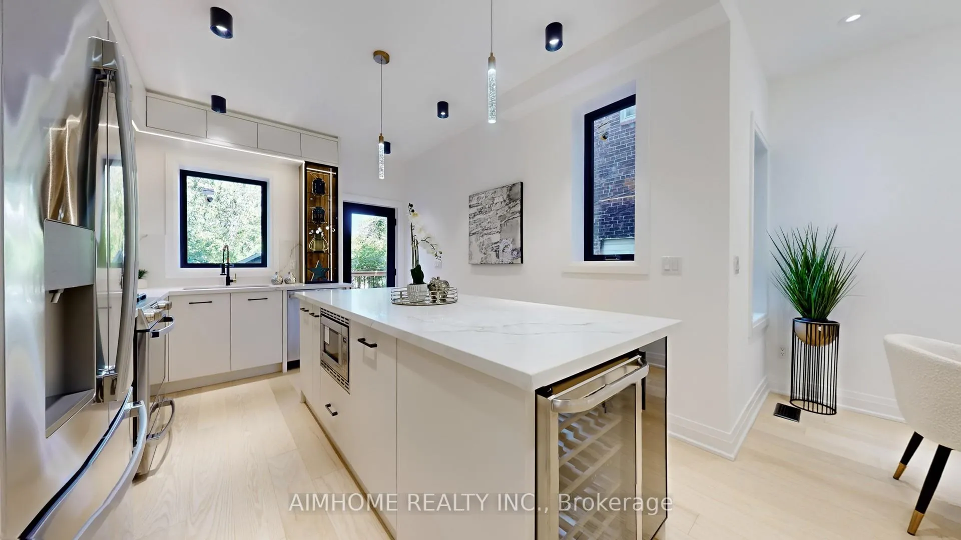 Photo 14 of 38 Sparkhall Avenue, Toronto, North Riverdale — HOMEH
