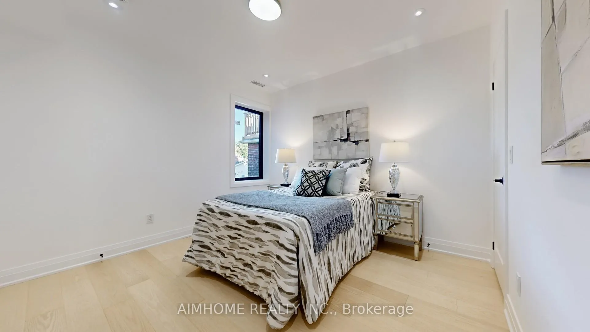 Photo 18 of 38 Sparkhall Avenue, Toronto, North Riverdale — HOMEH