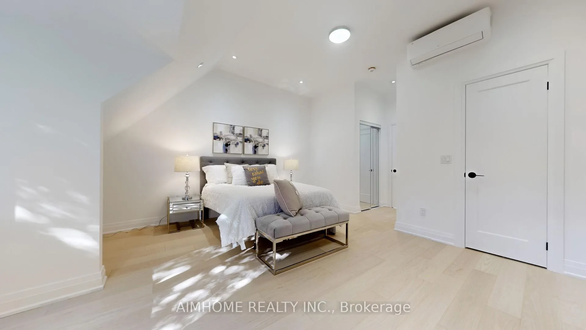 Photo 26 of 38 Sparkhall Avenue, Toronto, North Riverdale — HOMEH