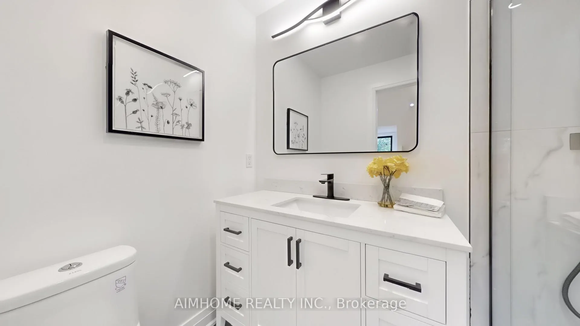 Photo 28 of 38 Sparkhall Avenue, Toronto, North Riverdale — HOMEH