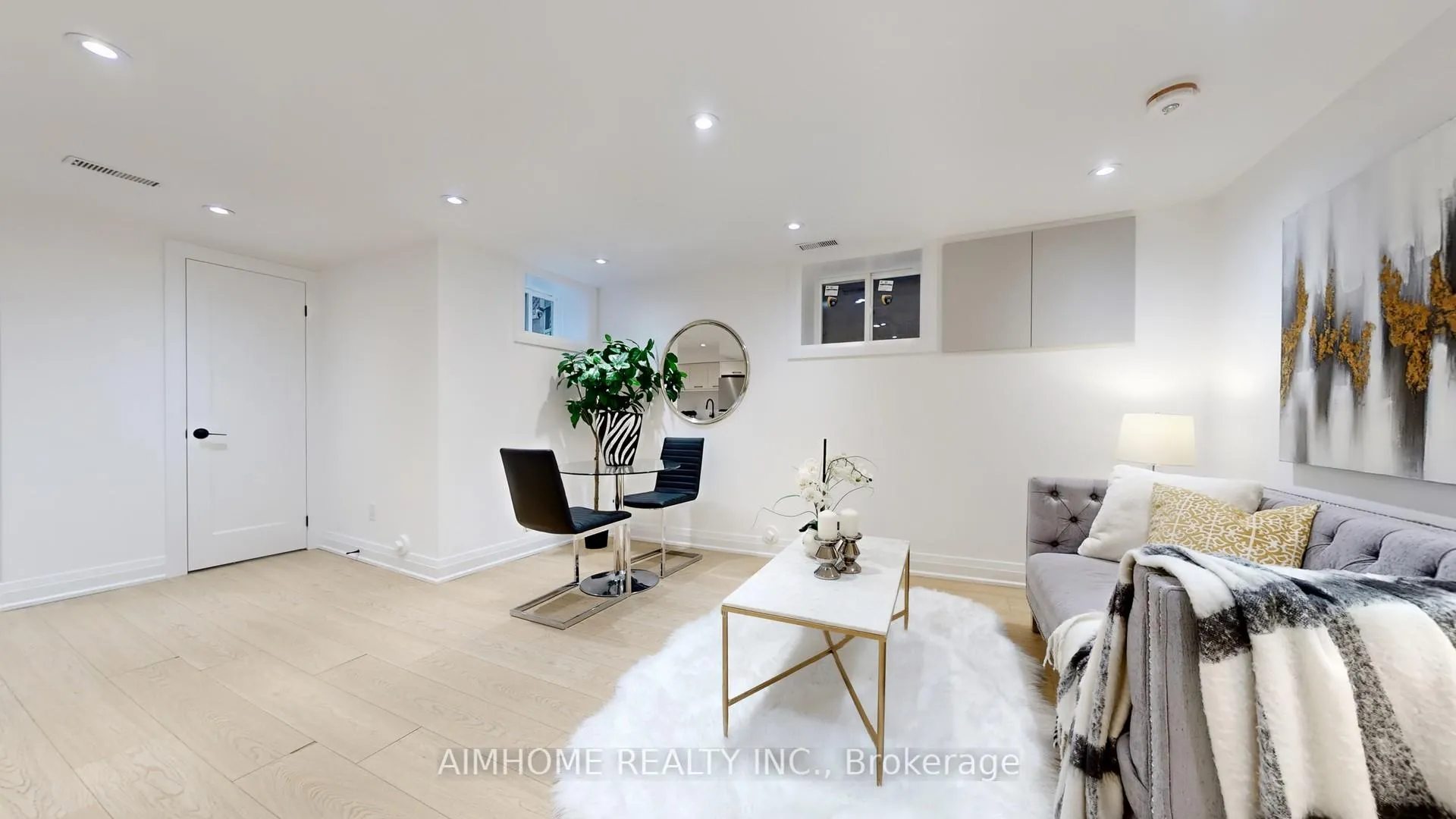 Photo 31 of 38 Sparkhall Avenue, Toronto, North Riverdale — HOMEH