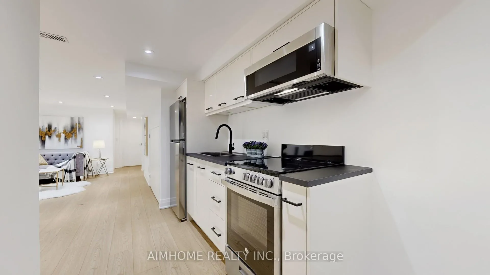 Photo 34 of 38 Sparkhall Avenue, Toronto, North Riverdale — HOMEH