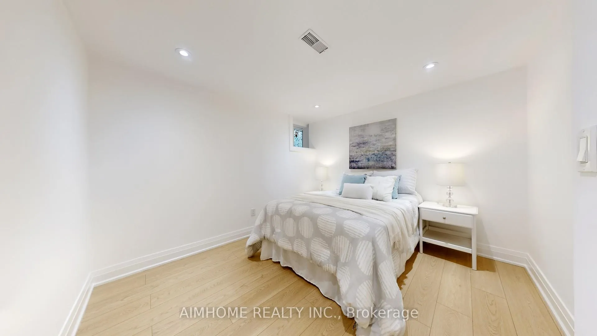 Photo 35 of 38 Sparkhall Avenue, Toronto, North Riverdale — HOMEH