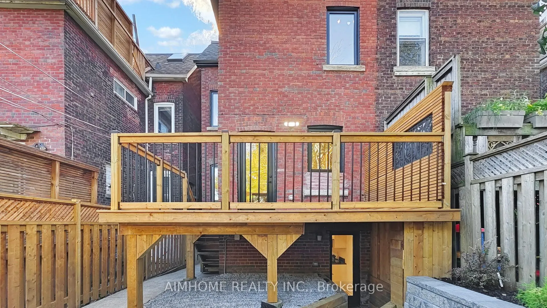 Photo 39 of 38 Sparkhall Avenue, Toronto, North Riverdale — HOMEH