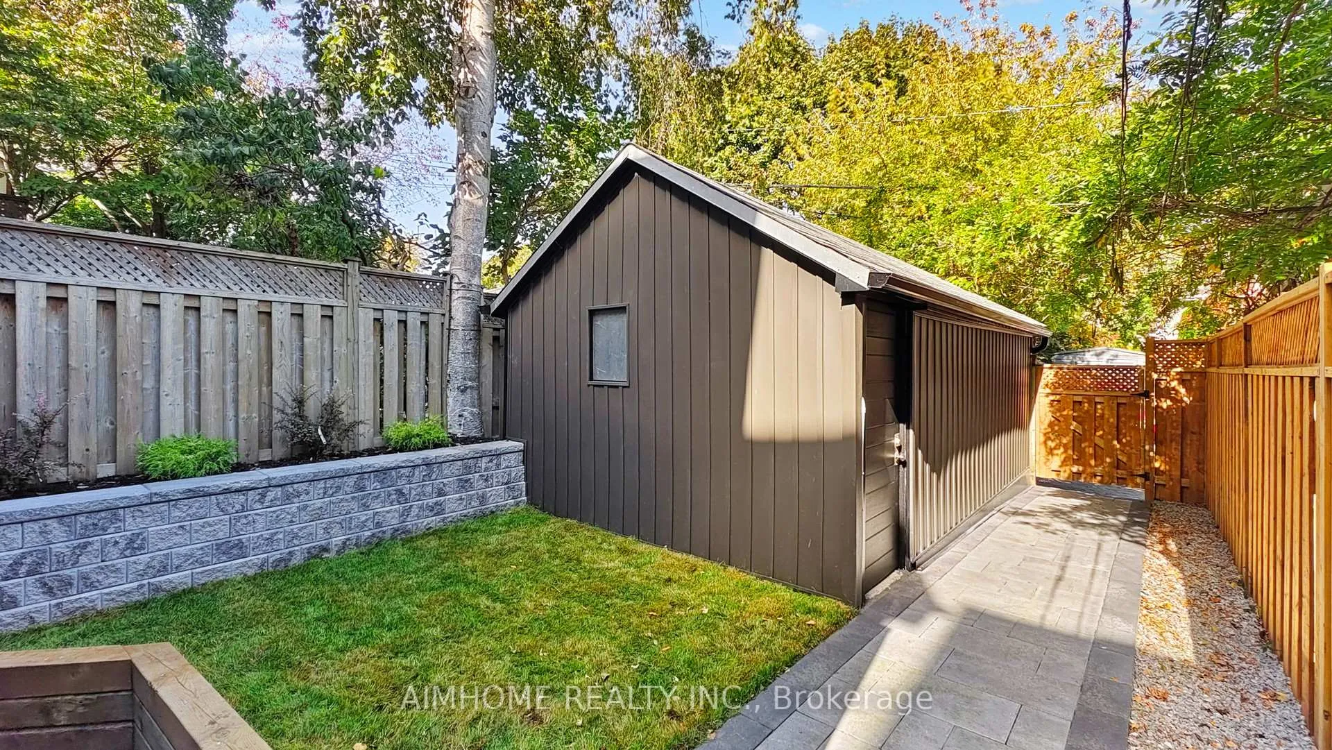 Photo 41 of 38 Sparkhall Avenue, Toronto, North Riverdale — HOMEH
