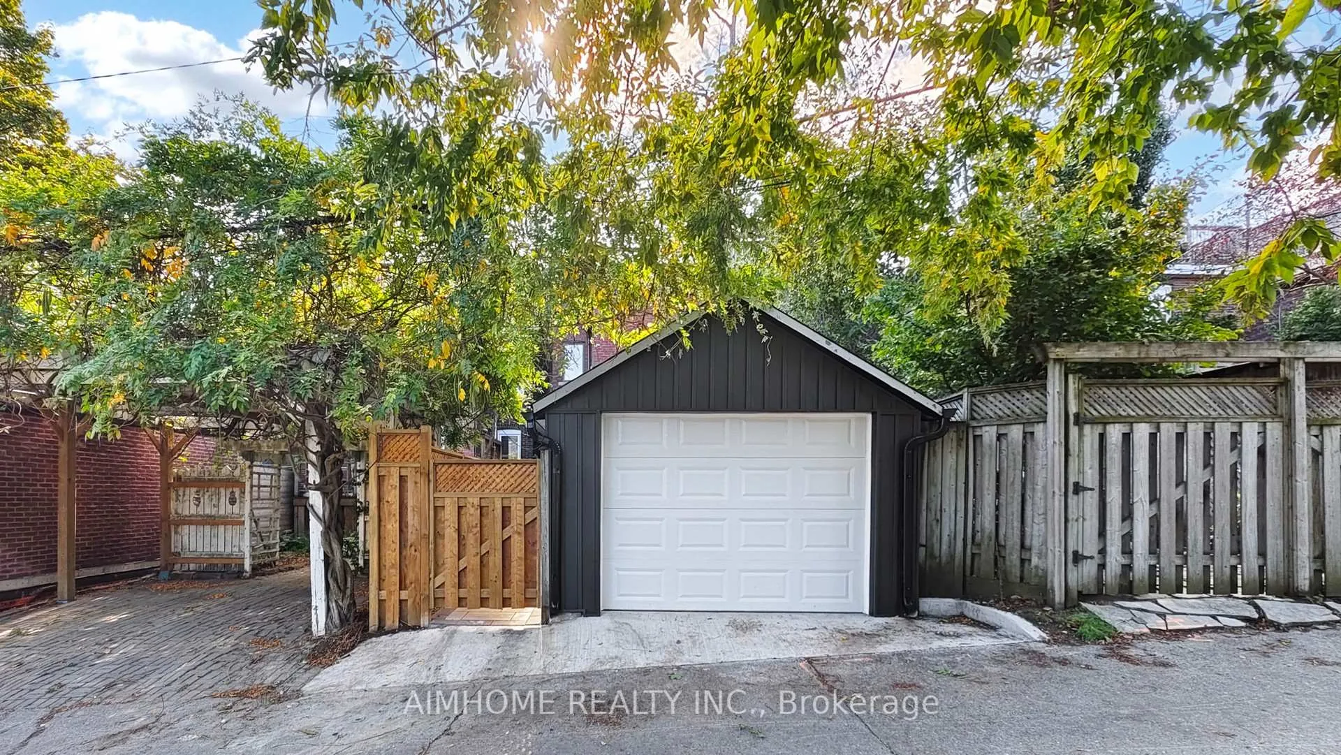 Photo 43 of 38 Sparkhall Avenue, Toronto, North Riverdale — HOMEH