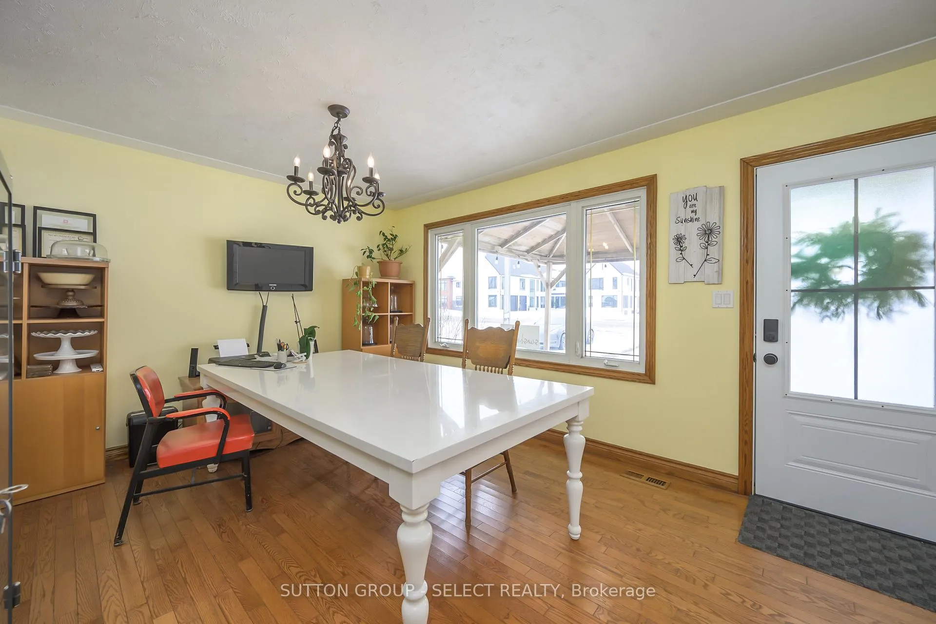 Photo 10 of 15342 Plover Mills Road, Middlesex Centre, Bryanston — HOMEH