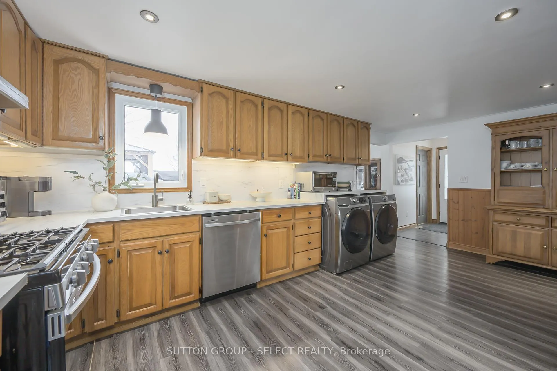 Photo 13 of 15342 Plover Mills Road, Middlesex Centre, Bryanston — HOMEH