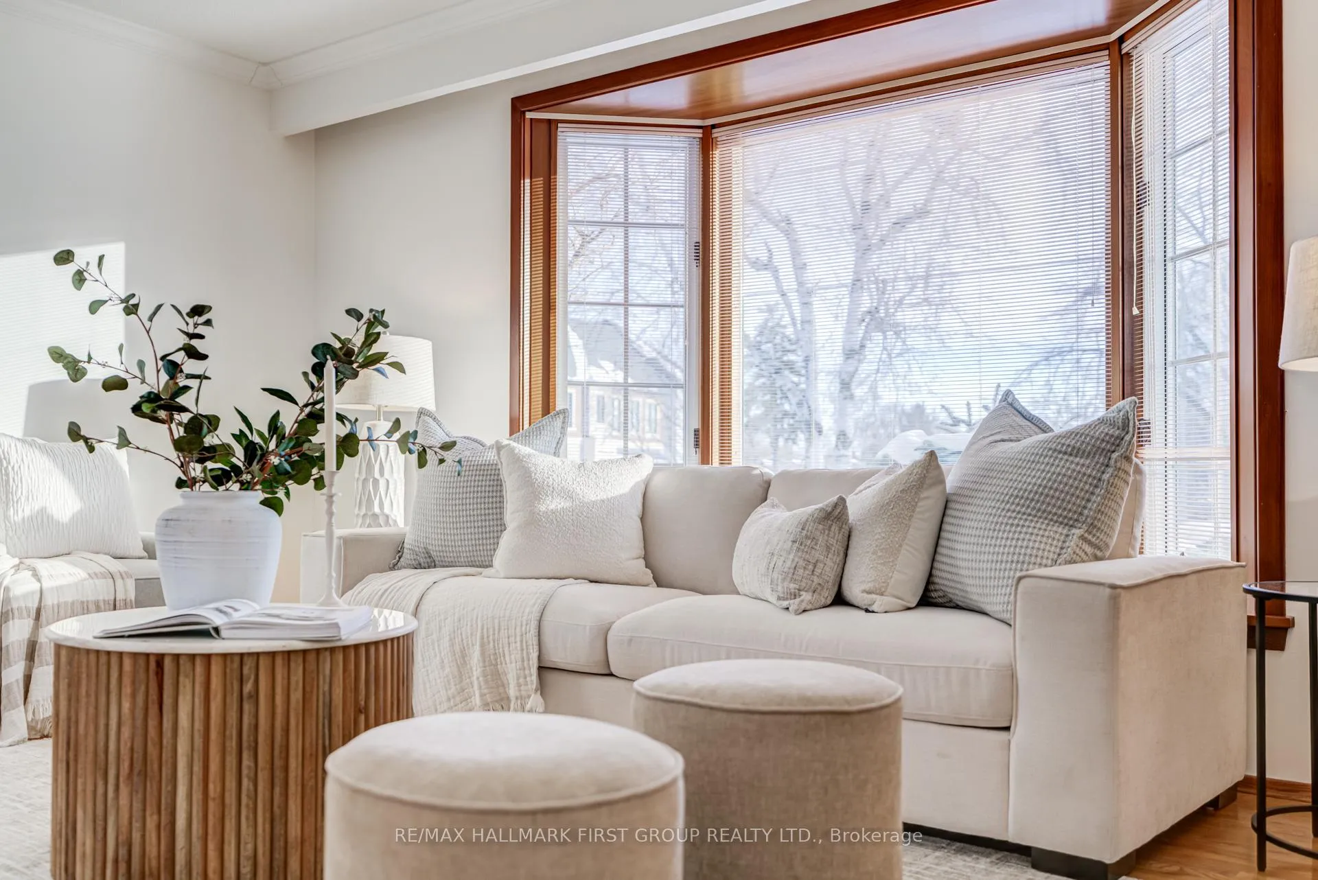 Photo 7 of 731 Breezy Drive, Pickering, West Shore — HOMEH