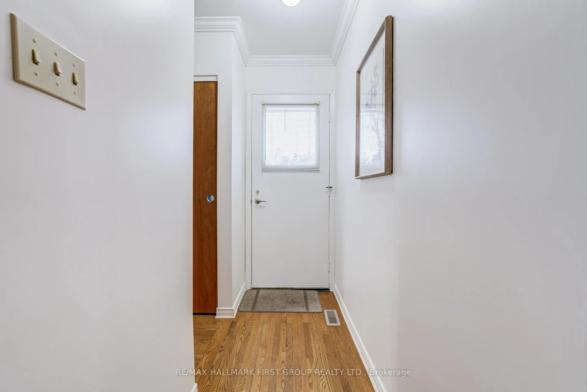 Photo 12 of 731 Breezy Drive, Pickering, West Shore — HOMEH