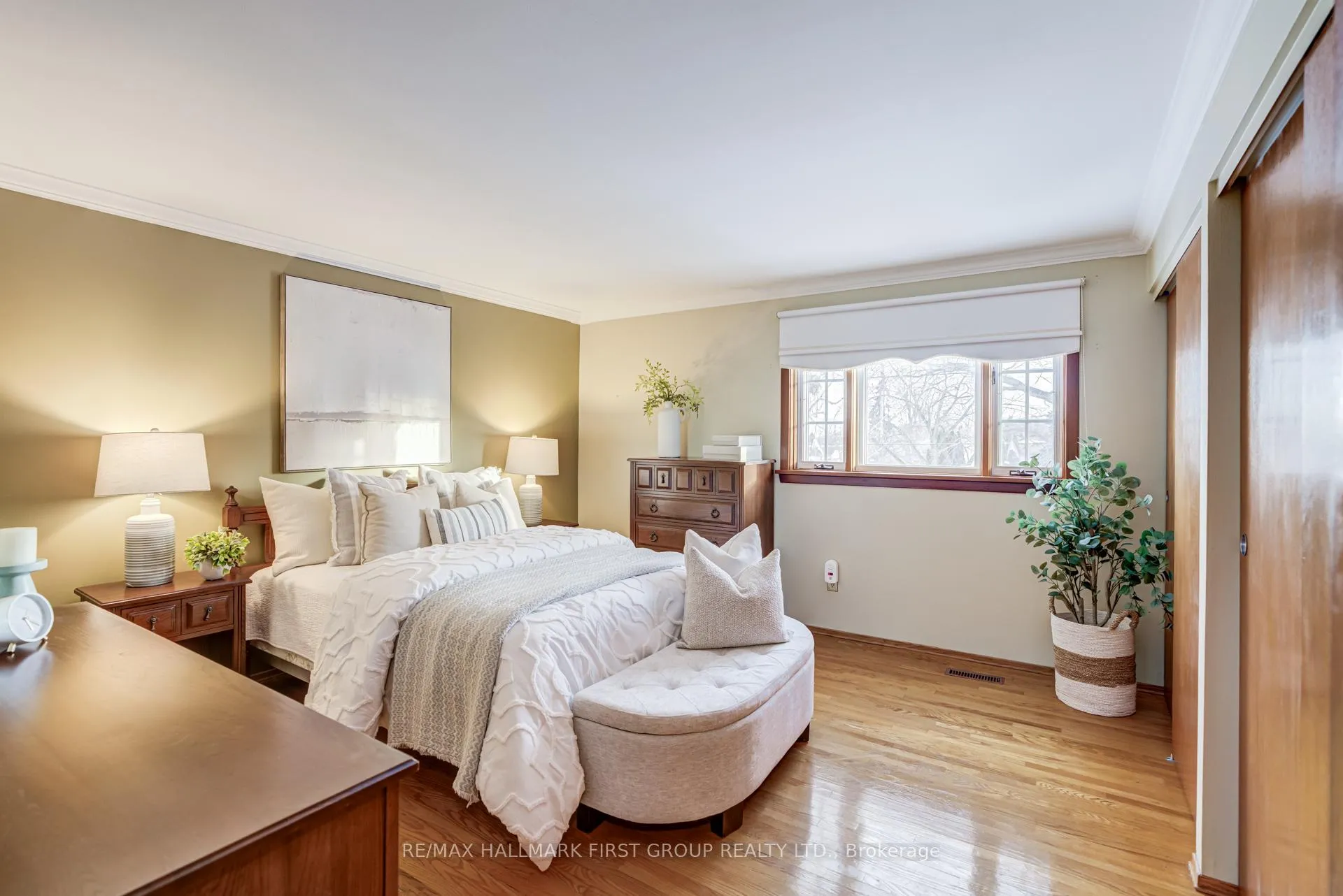 Photo 14 of 731 Breezy Drive, Pickering, West Shore — HOMEH