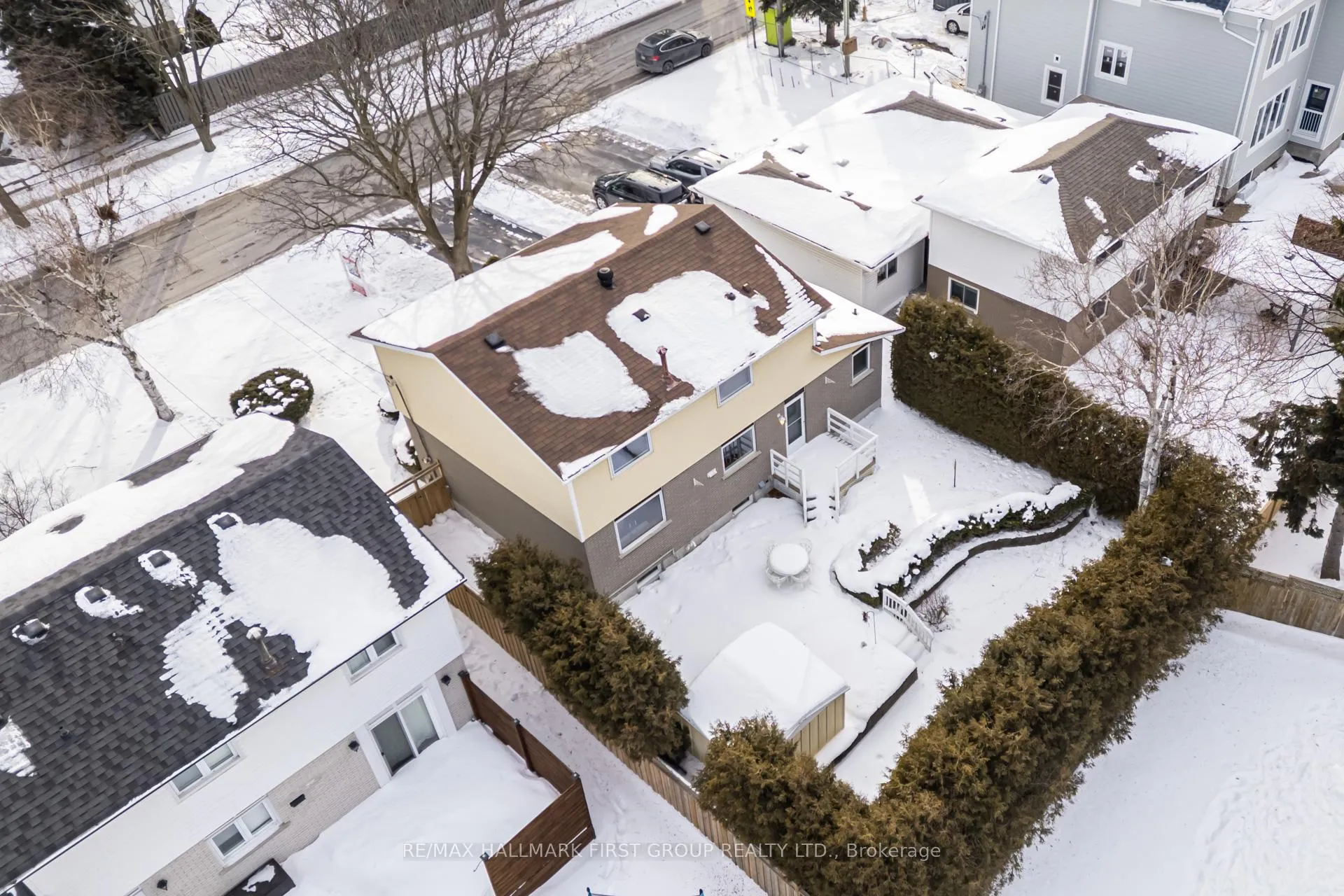 Photo 25 of 731 Breezy Drive, Pickering, West Shore — HOMEH