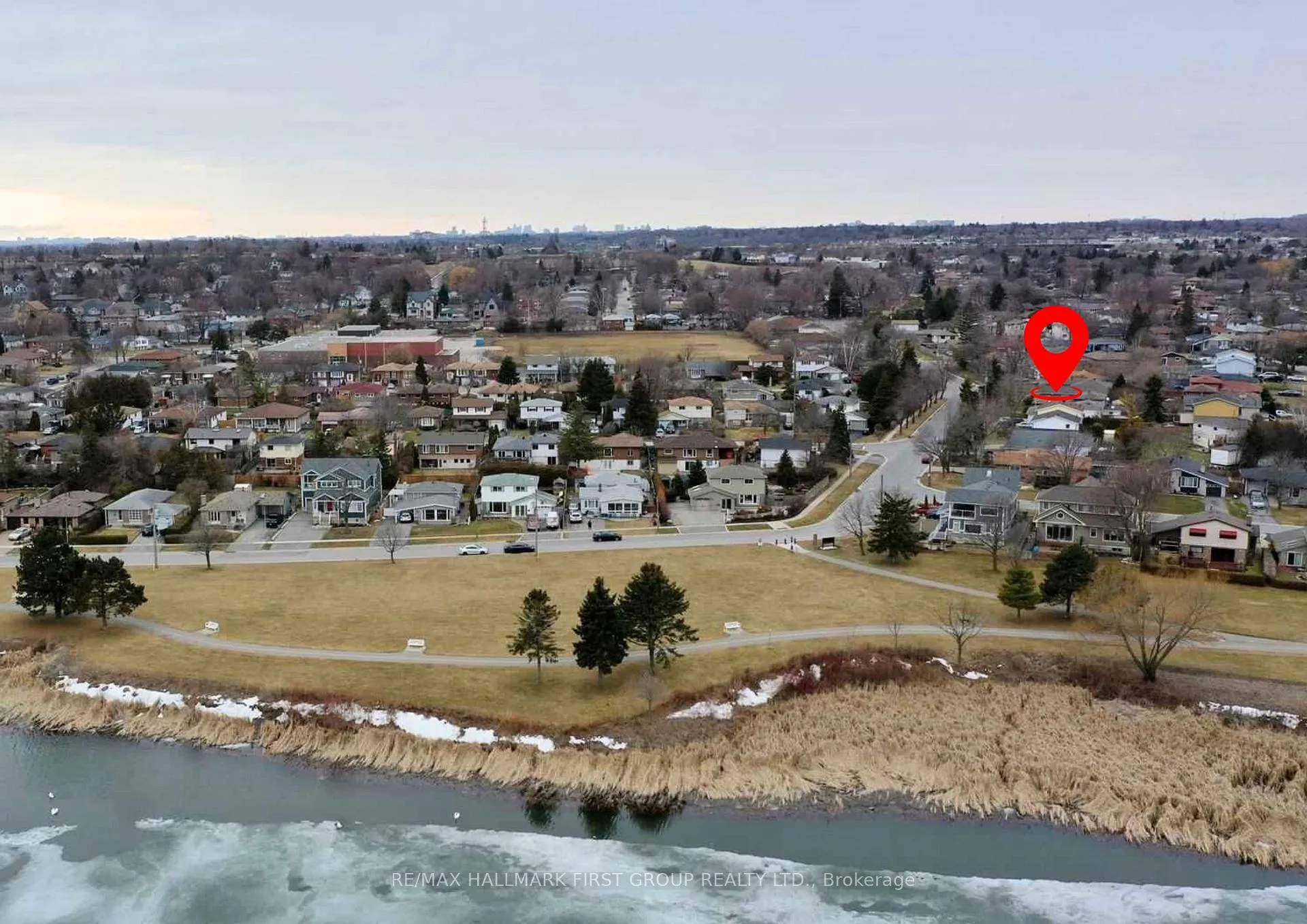 Photo 33 of 731 Breezy Drive, Pickering, West Shore — HOMEH