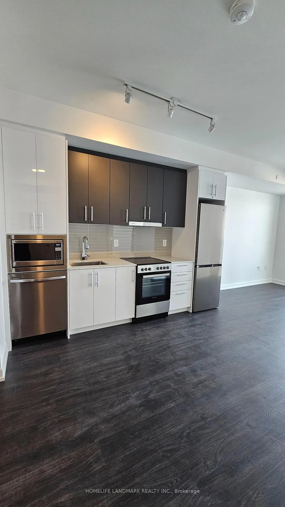 Photo 4 of Unit A1506, 9763 Markham Road, Markham, Greensborough — HOMEH