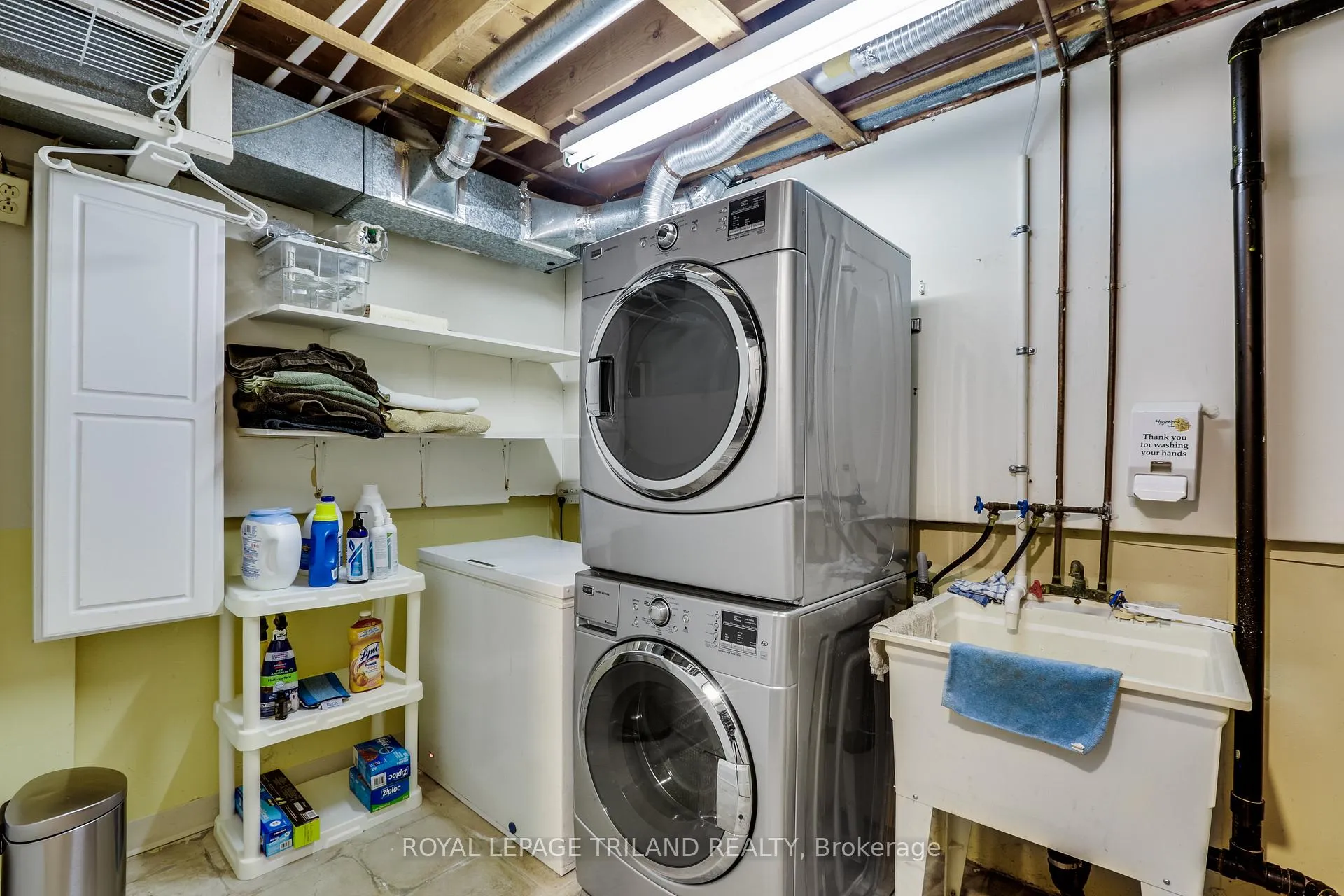 Photo 26 of Unit 17, 231 Windsor Avenue, London, South F — HOMEH