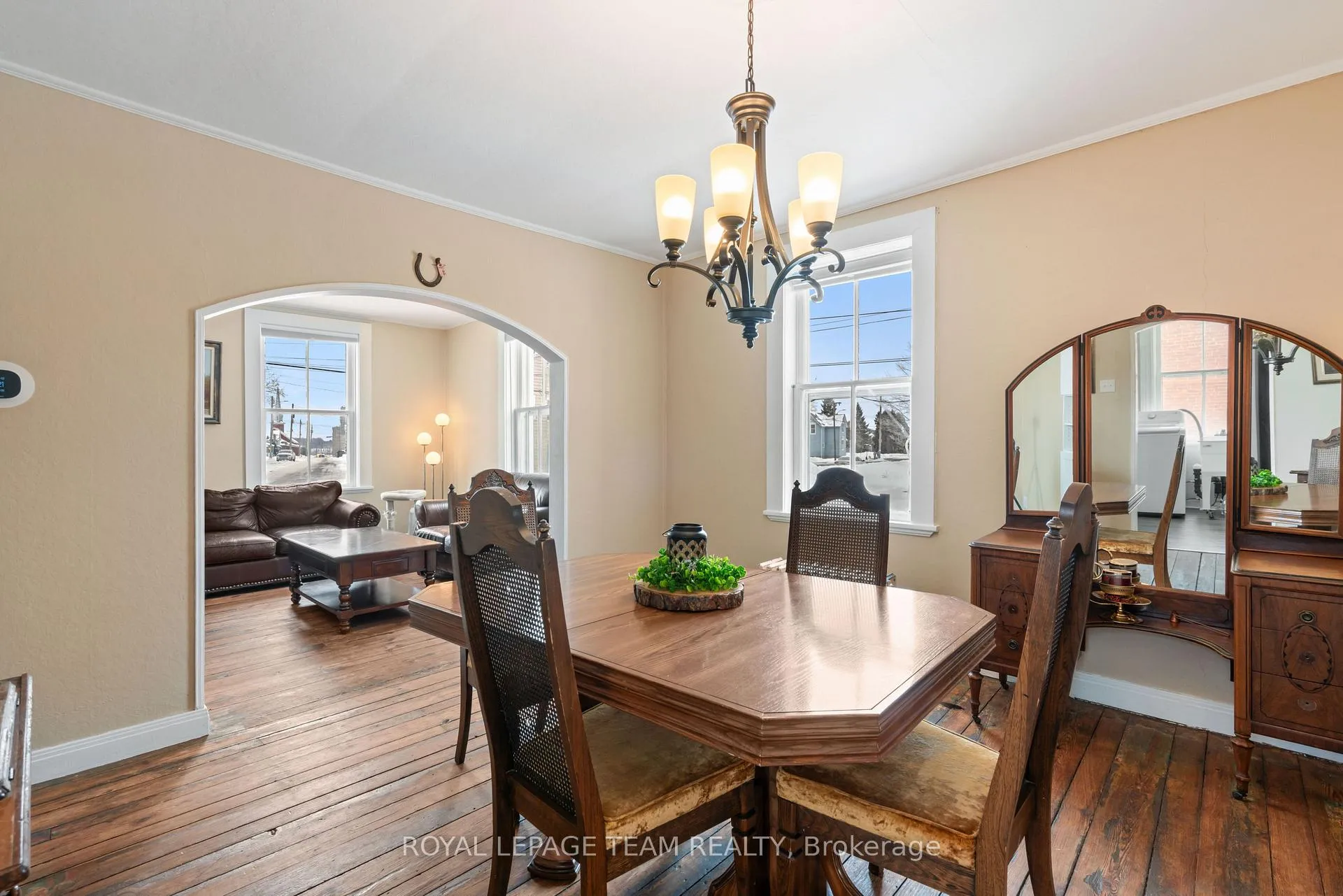 Photo 8 of 2154 Dundas Street N, Edwardsburgh/Cardinal, Town of Cardinal — HOMEH