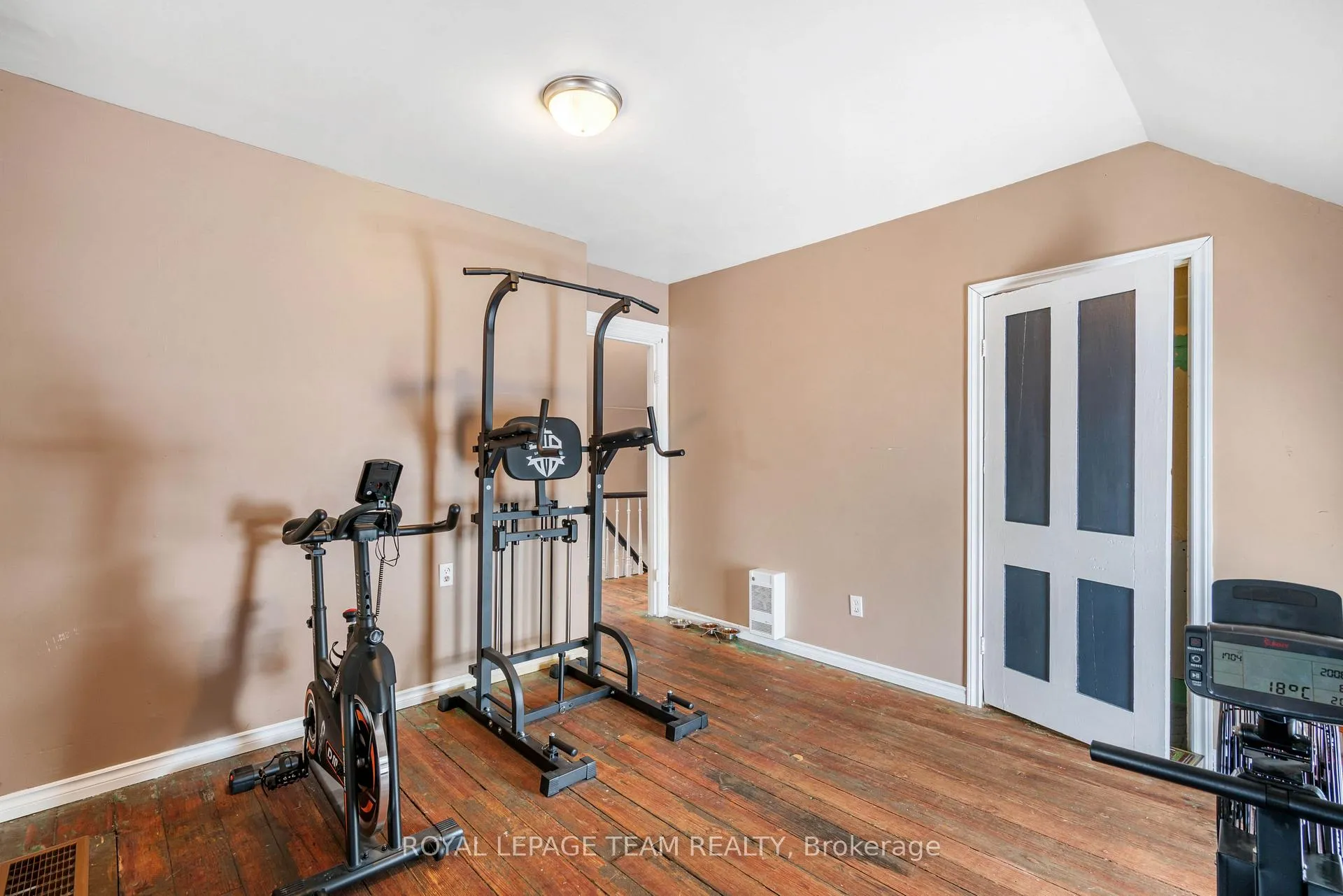 Photo 18 of 2154 Dundas Street N, Edwardsburgh/Cardinal, Town of Cardinal — HOMEH
