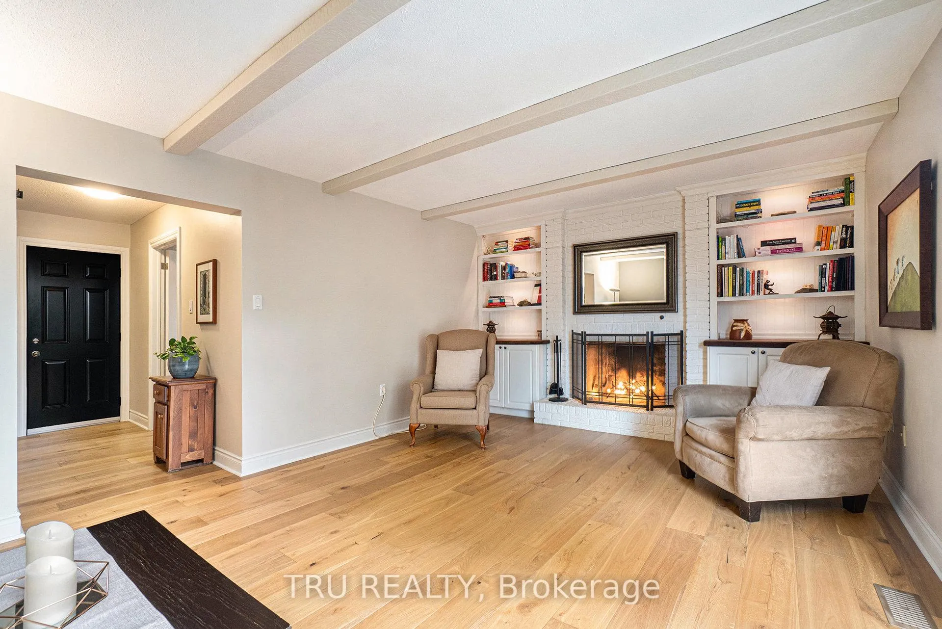 Photo 14 of 1719 Meadowview Crescent N, Ottawa, Convent Glen South — HOMEH