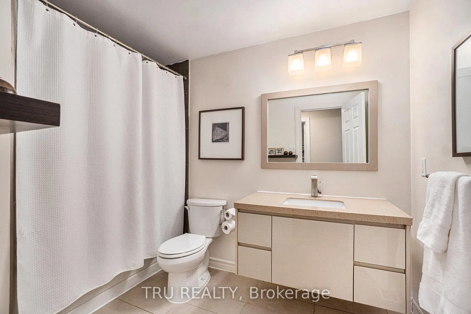 Photo 25 of 1719 Meadowview Crescent N, Ottawa, Convent Glen South — HOMEH