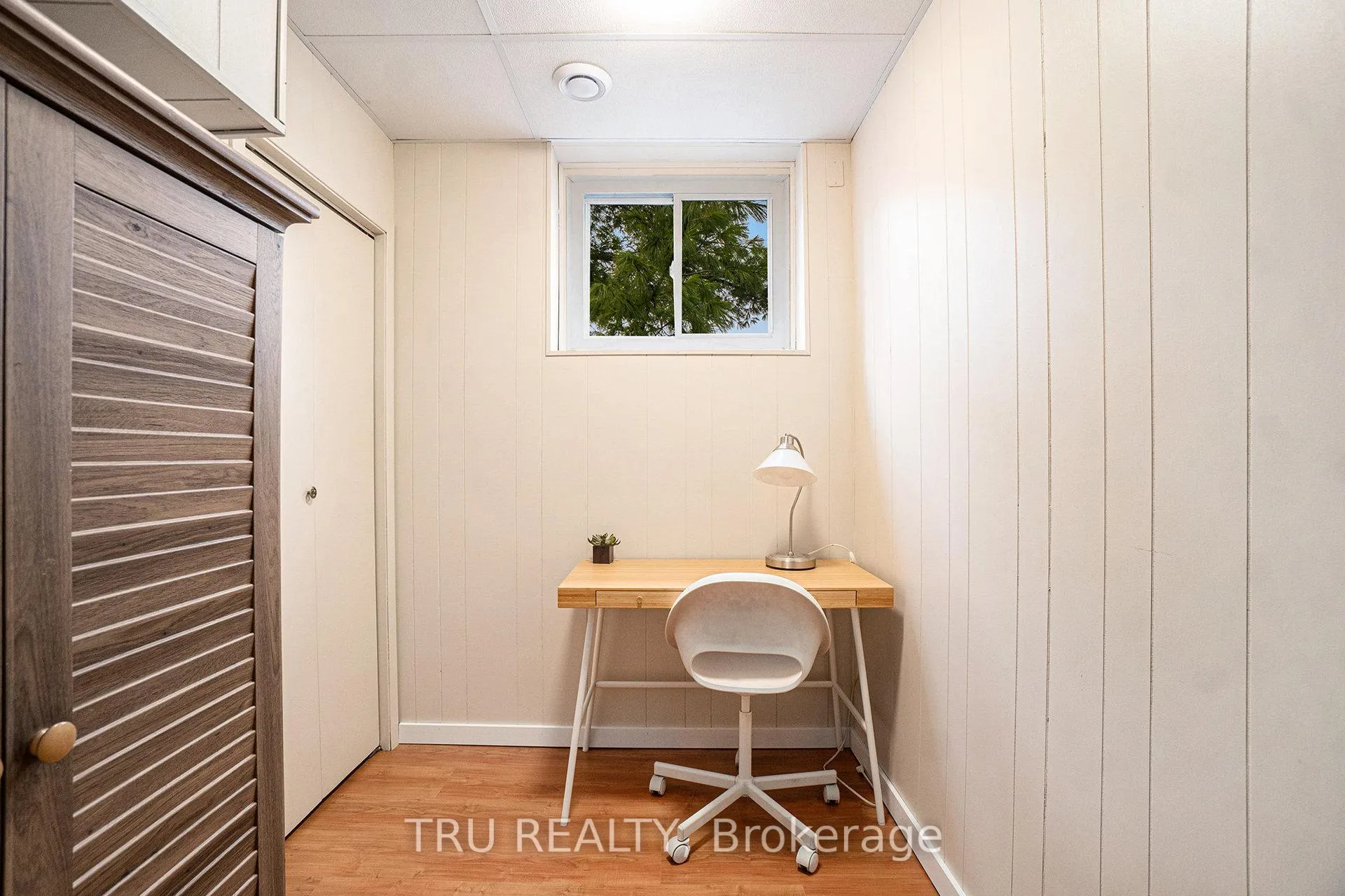 Photo 30 of 1719 Meadowview Crescent N, Ottawa, Convent Glen South — HOMEH