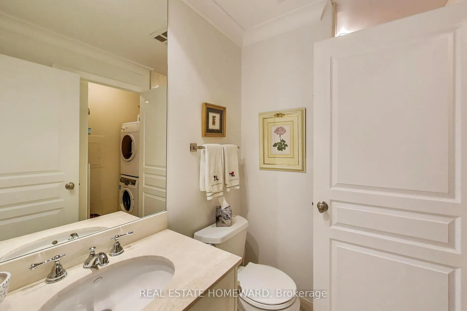 Photo 16 of Unit 403, 2 Roxborough Street E, Toronto, Rosedale-Moore Park — HOMEH
