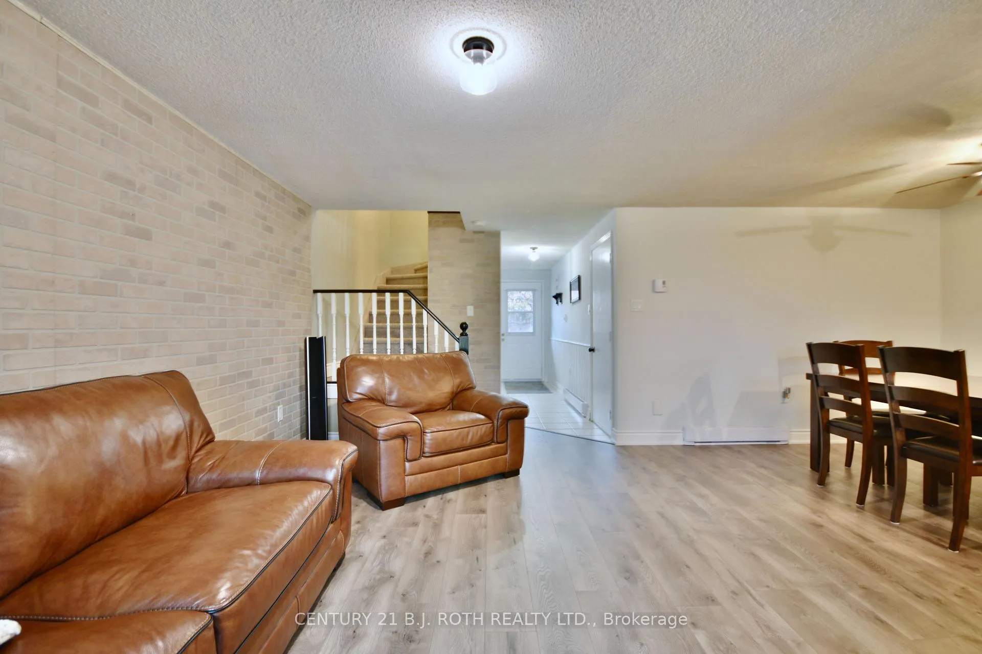 Photo 8 of 11 Pheasant Trail, Barrie, Ardagh — HOMEH