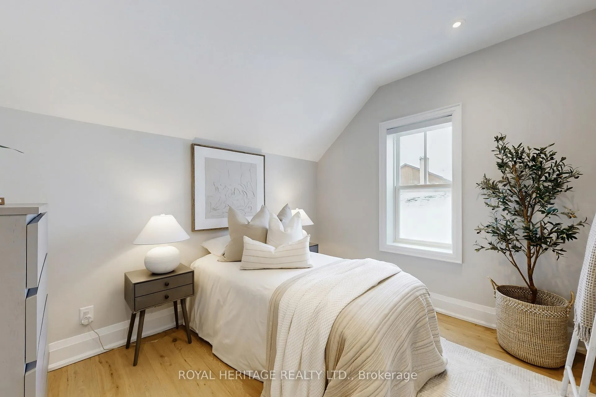 Photo 27 of 71 North Street, Georgina, Sutton & Jackson's Point — HOMEH