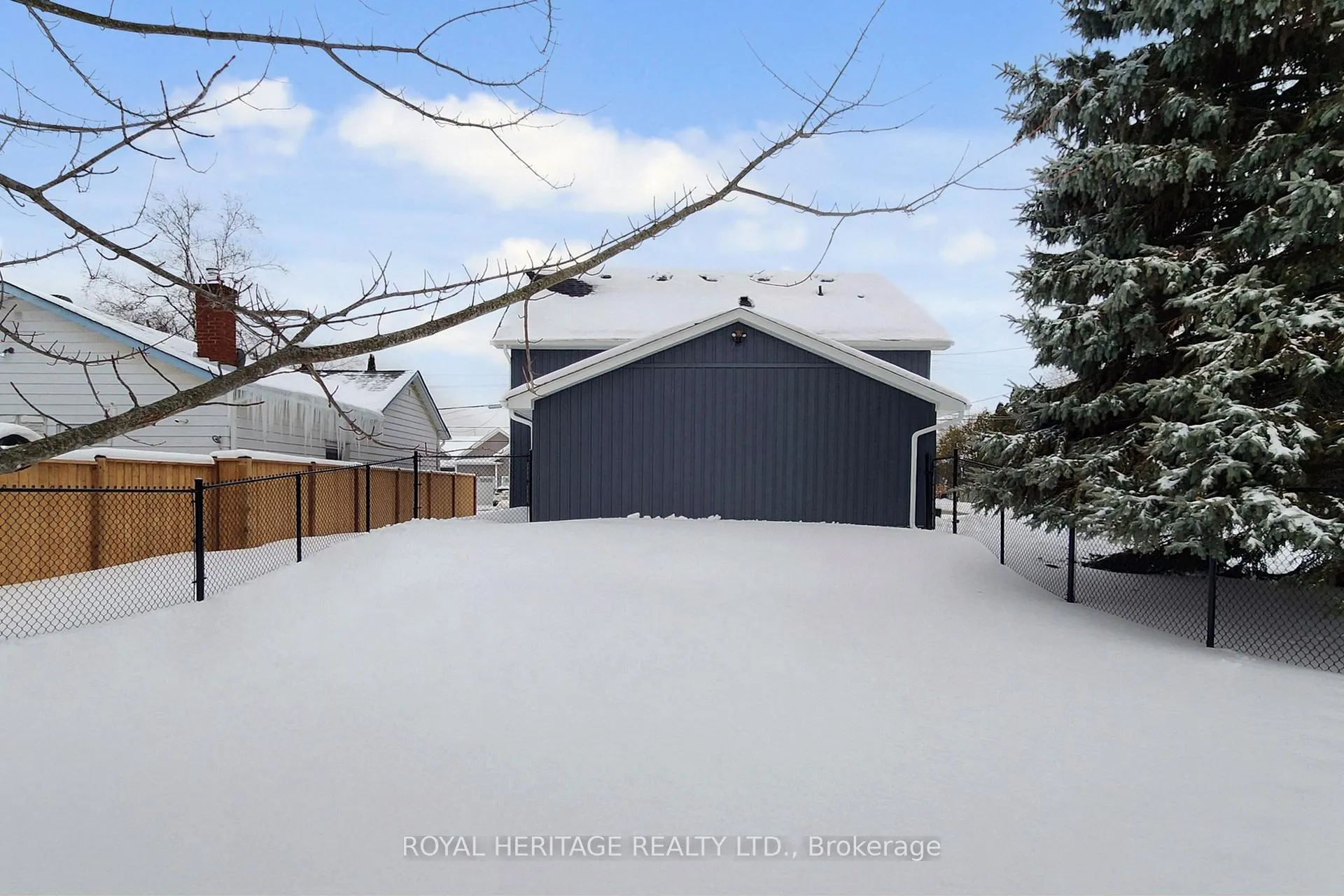 Photo 32 of 71 North Street, Georgina, Sutton & Jackson's Point — HOMEH