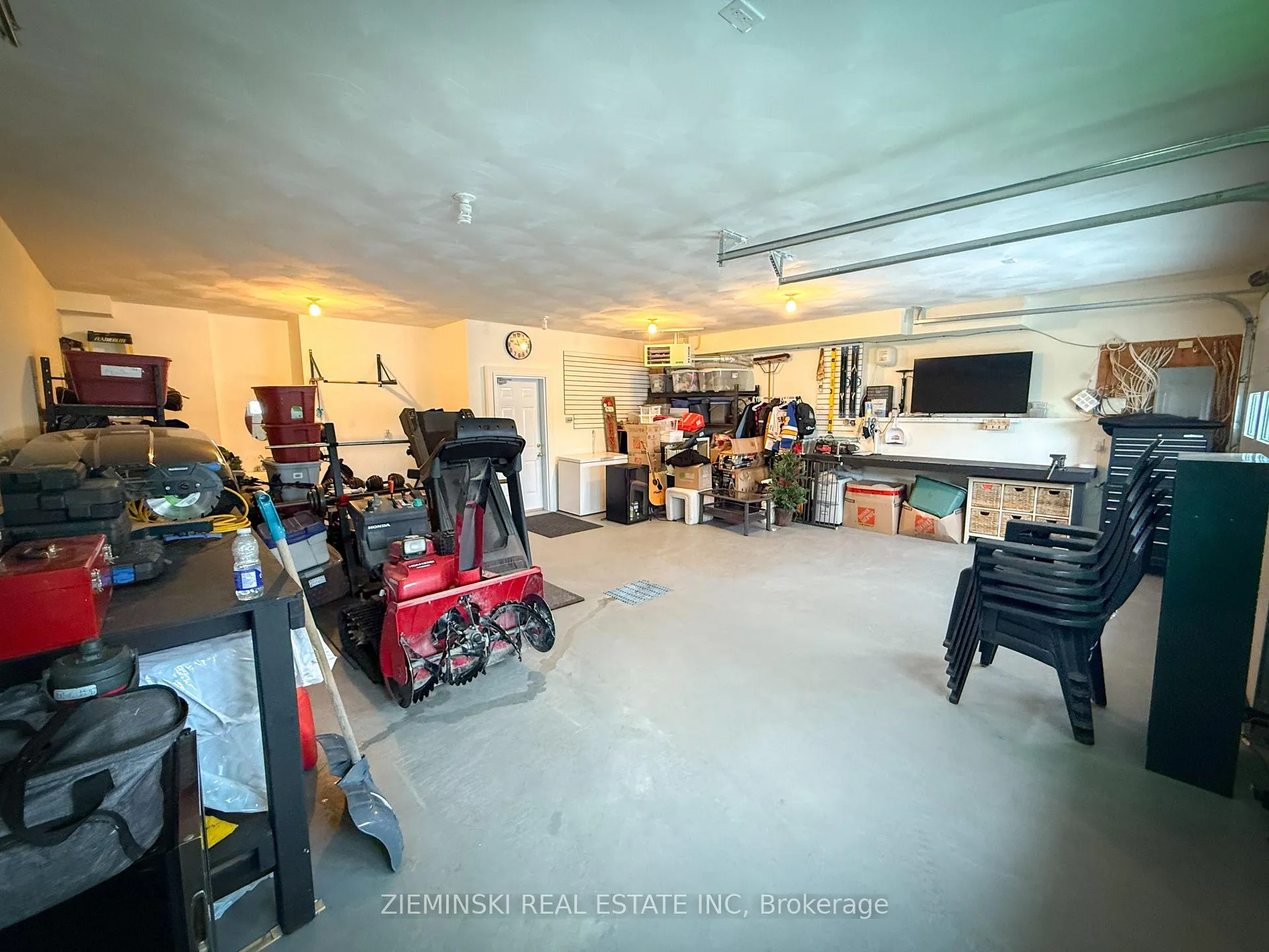 Photo 5 of 218 Mountjoy Street S, Timmins, TS - SE — HOMEH