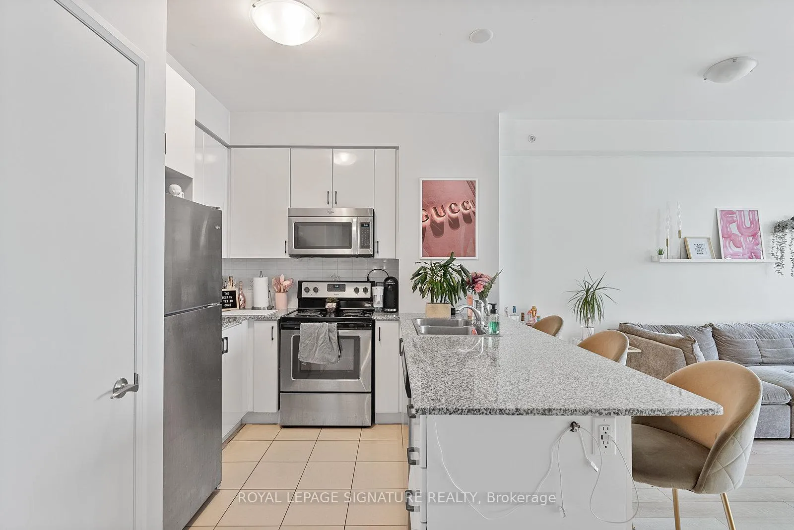 Photo 5 of Unit 1607, 2900 Highway 7, Vaughan, Concord — HOMEH