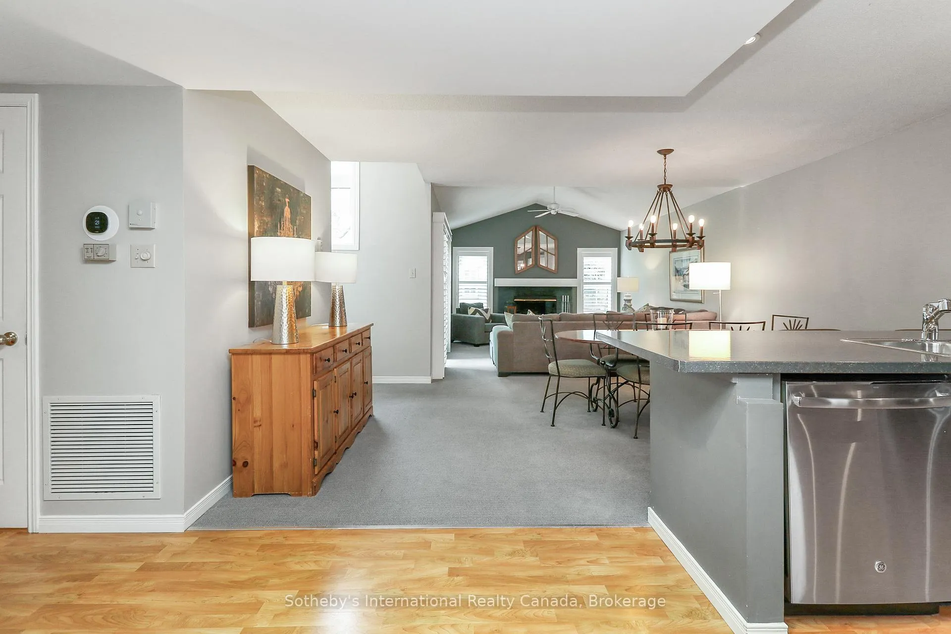 Photo 6 of 408 Mariners Way, Collingwood — HOMEH