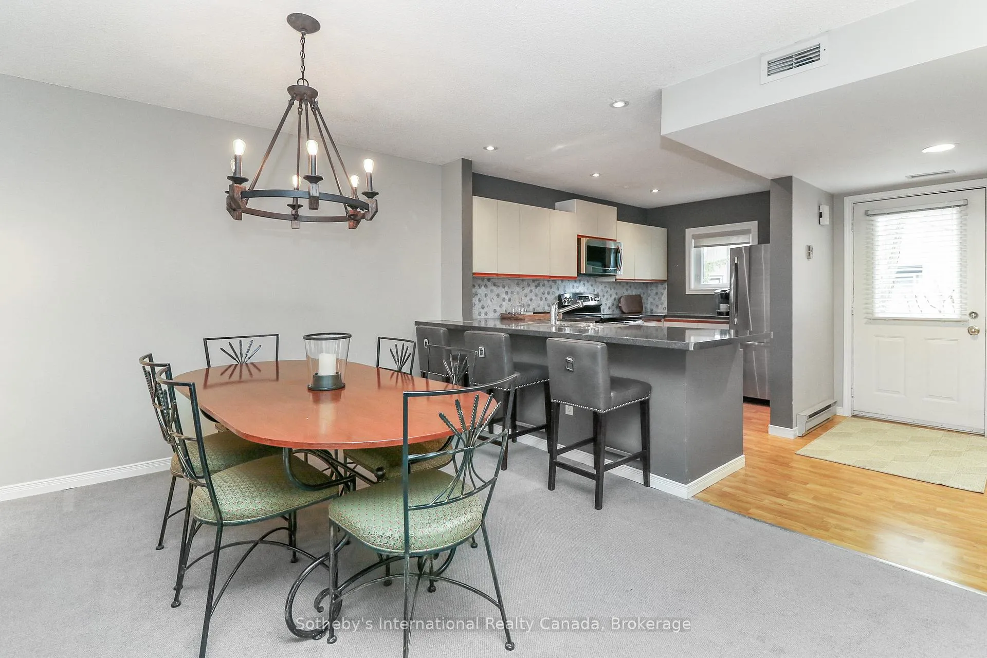 Photo 14 of 408 Mariners Way, Collingwood — HOMEH