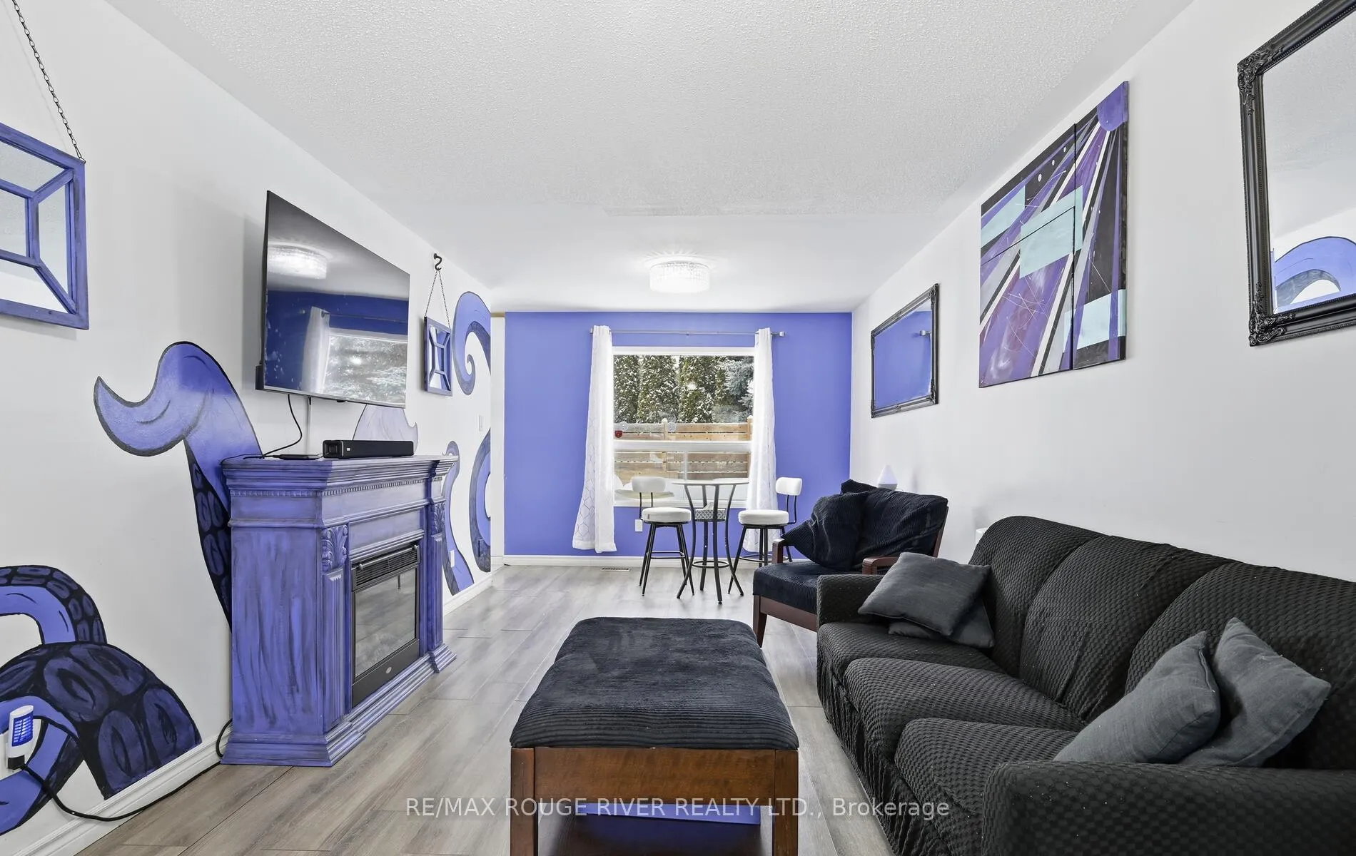 Photo 8 of 22 Royal Pines Court, Clarington, Bowmanville — HOMEH