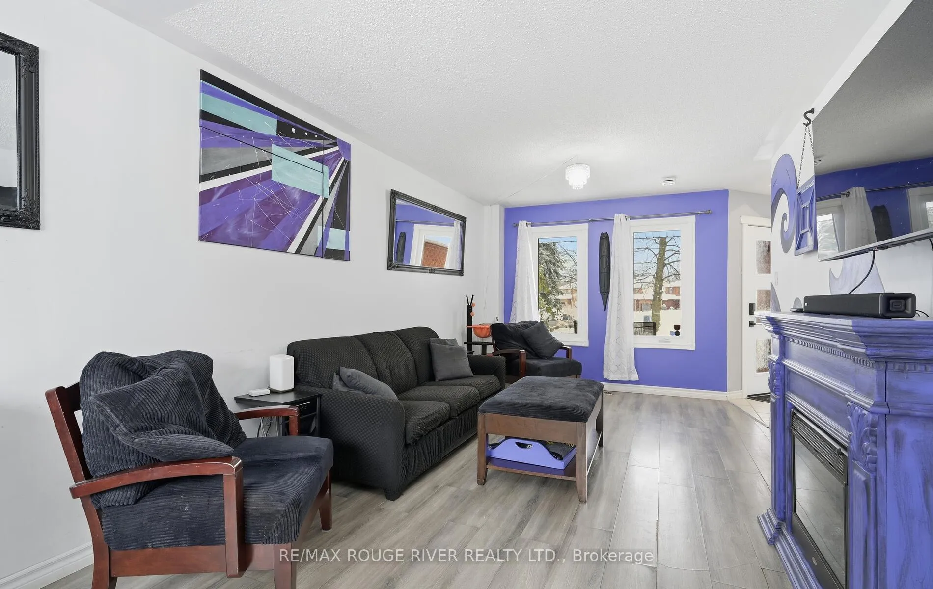 Photo 9 of 22 Royal Pines Court, Clarington, Bowmanville — HOMEH