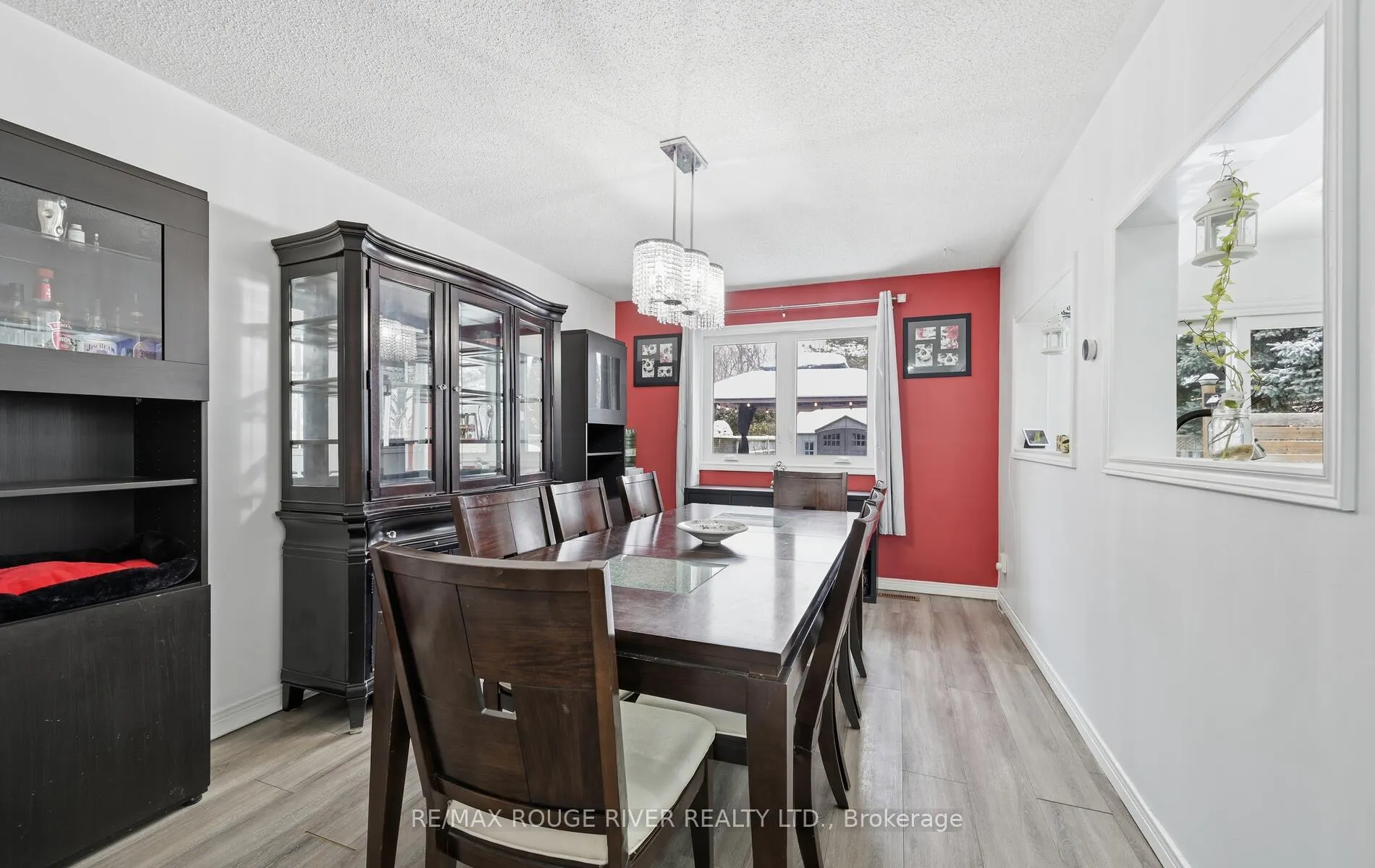 Photo 15 of 22 Royal Pines Court, Clarington, Bowmanville — HOMEH