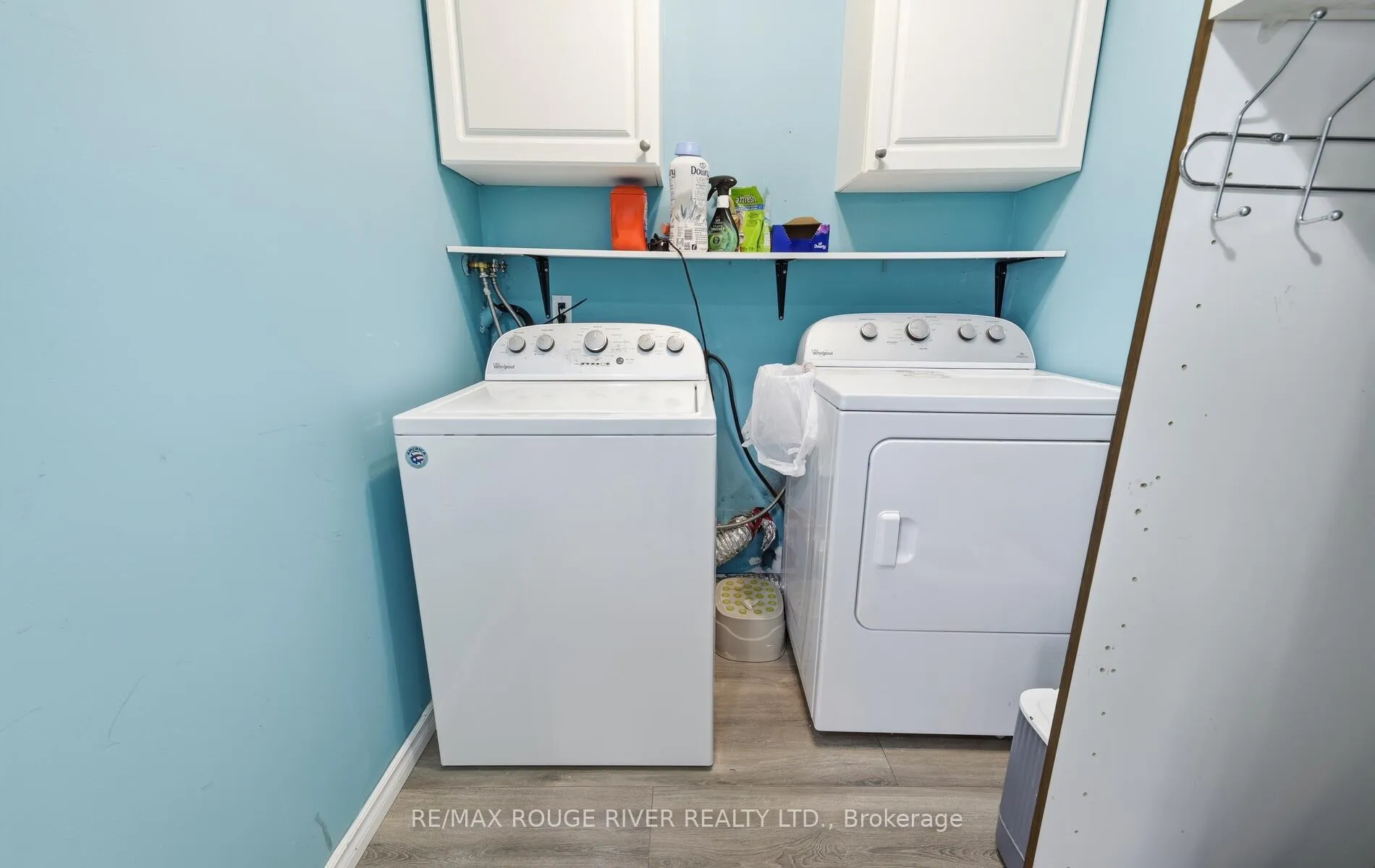 Photo 19 of 22 Royal Pines Court, Clarington, Bowmanville — HOMEH